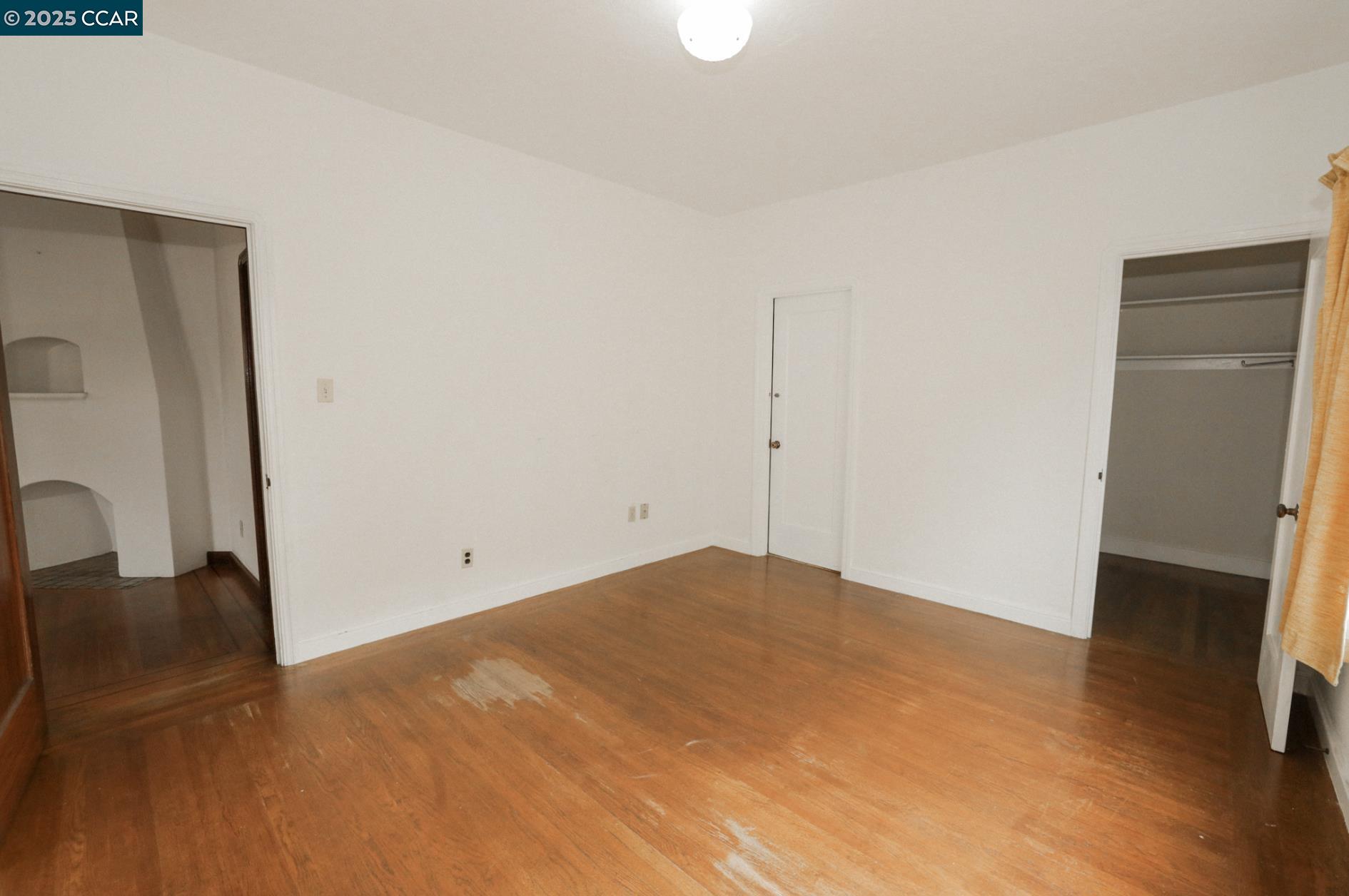 1824 40Th Ave, Oakland, California 94601, 3 Bedrooms Bedrooms, 6 Rooms Rooms,1 BathroomBathrooms,Residential,For Sale,1824 40Th Ave,41087437