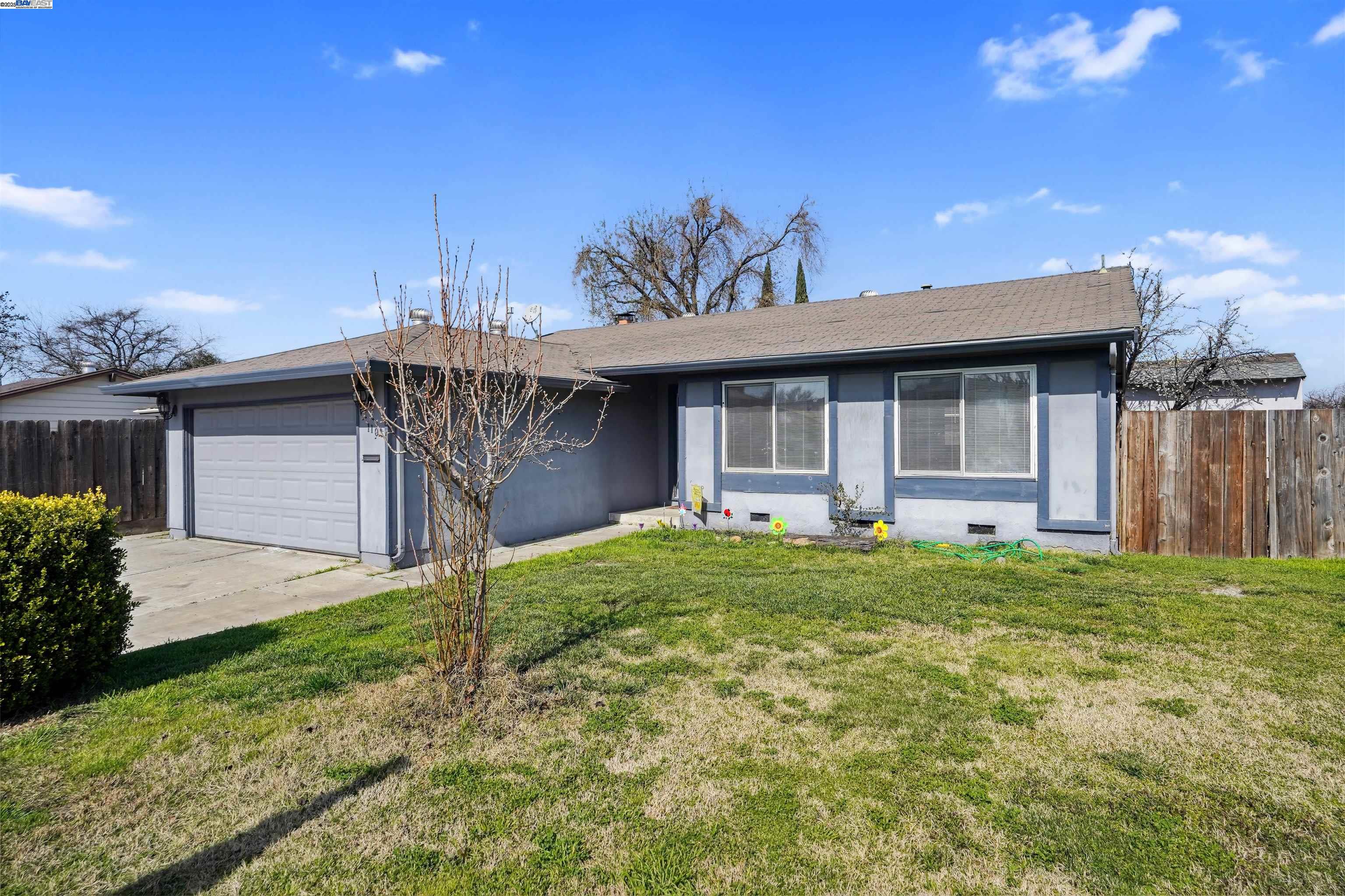 Detail Gallery Image 1 of 1 For 1101 Vallerand Rd, Tracy,  CA 95376 - 3 Beds | 2 Baths
