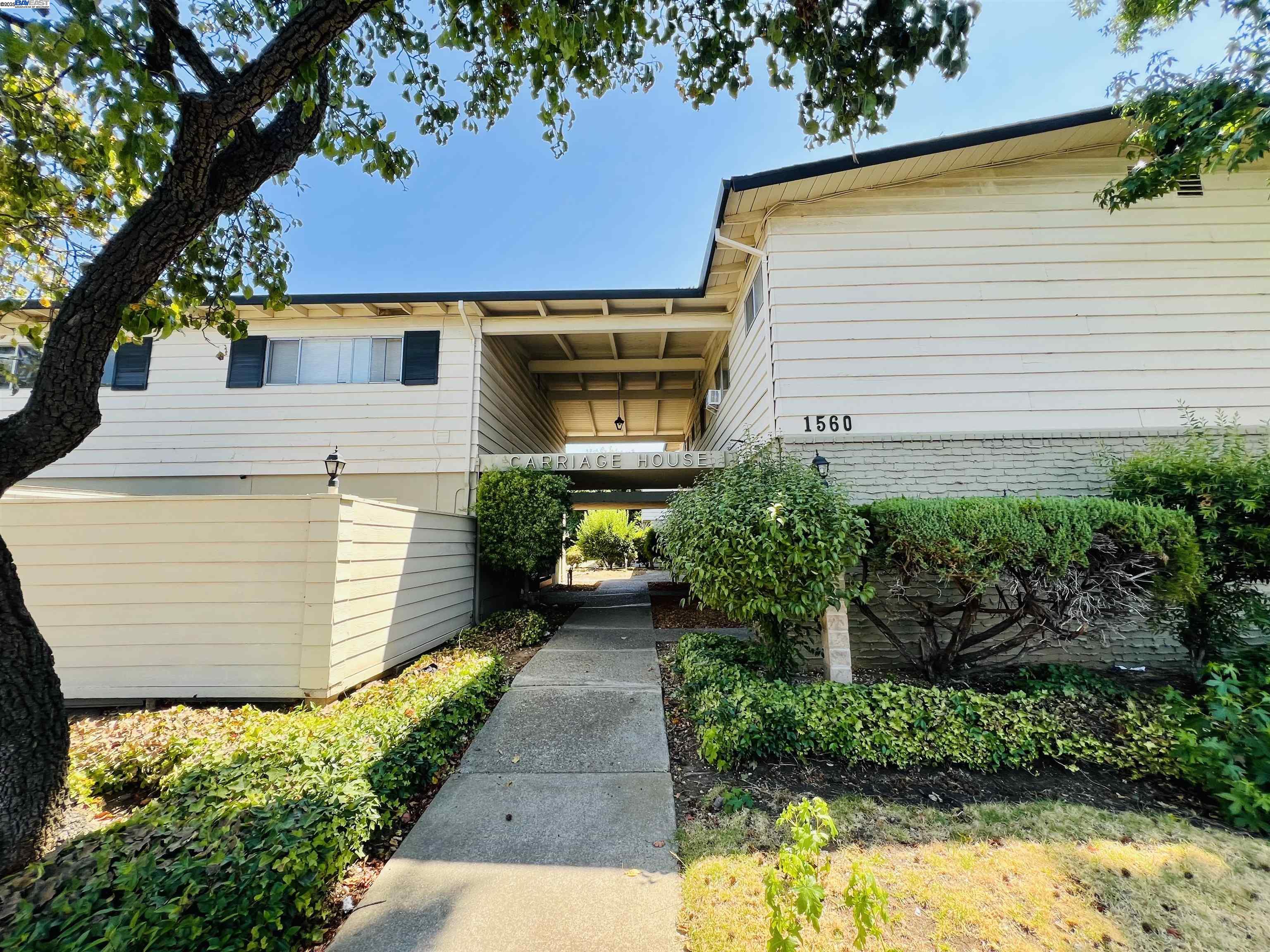 Photo #2: 41087462 Listing 