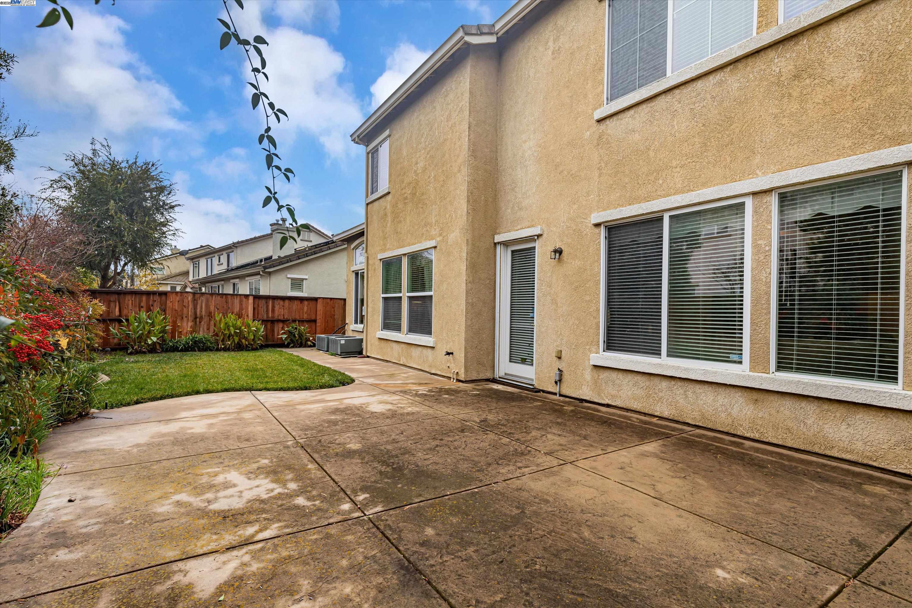 Detail Gallery Image 38 of 40 For 10866 Merritt Dr., Stockton,  CA 95219 - 5 Beds | 3 Baths
