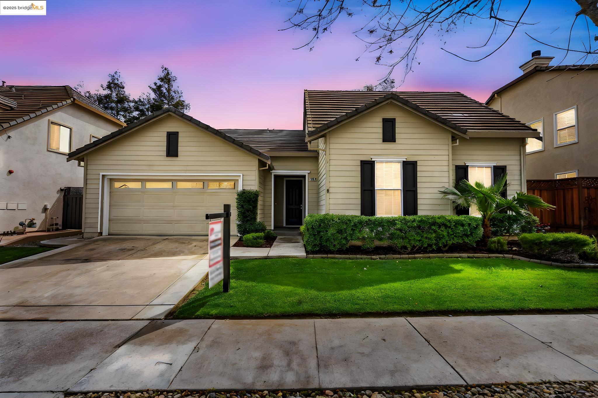 Detail Gallery Image 1 of 42 For 904 Independence Street, Brentwood,  CA 94513-9999 - 4 Beds | 2 Baths