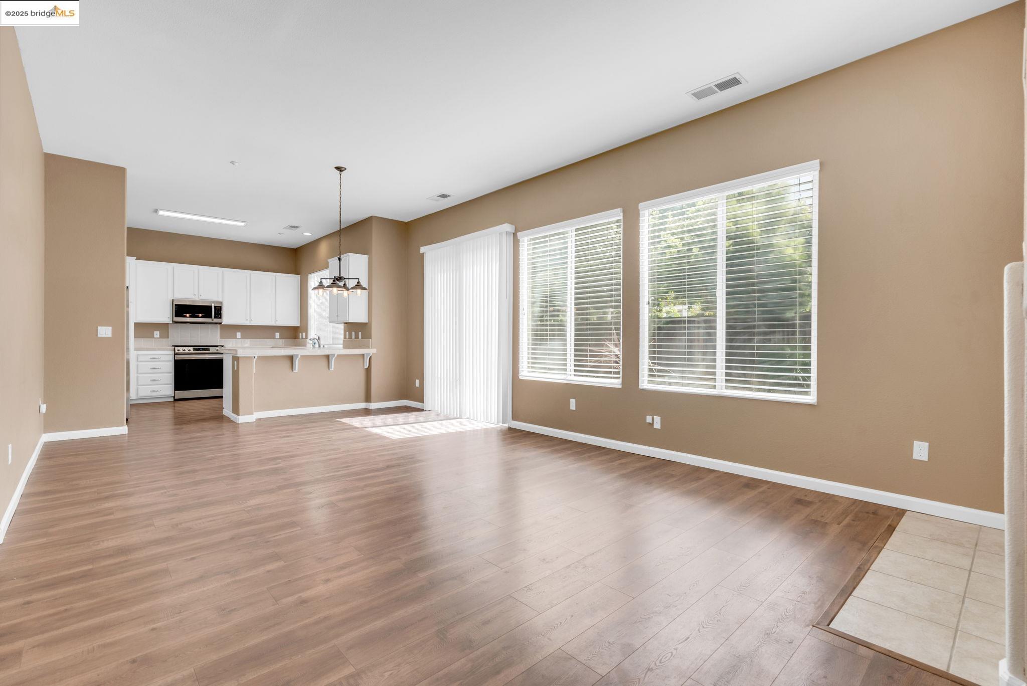 Detail Gallery Image 11 of 42 For 904 Independence Street, Brentwood,  CA 94513-9999 - 4 Beds | 2 Baths