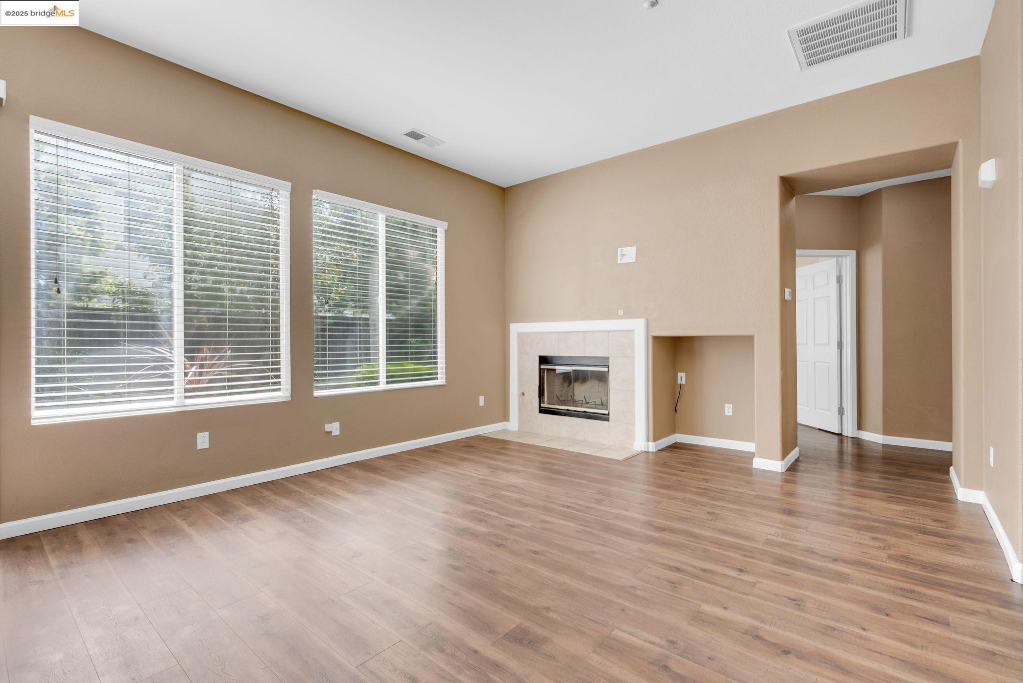 Detail Gallery Image 13 of 42 For 904 Independence Street, Brentwood,  CA 94513-9999 - 4 Beds | 2 Baths