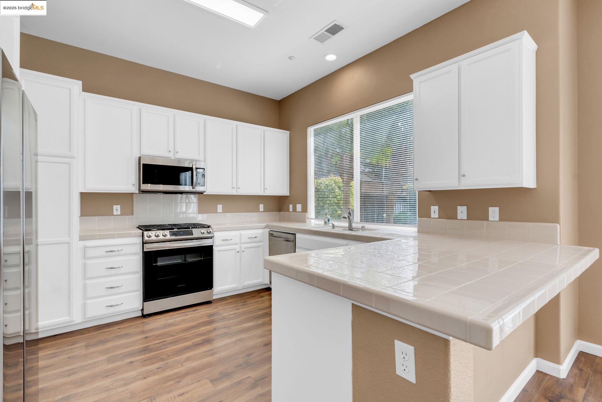 Detail Gallery Image 14 of 42 For 904 Independence Street, Brentwood,  CA 94513-9999 - 4 Beds | 2 Baths