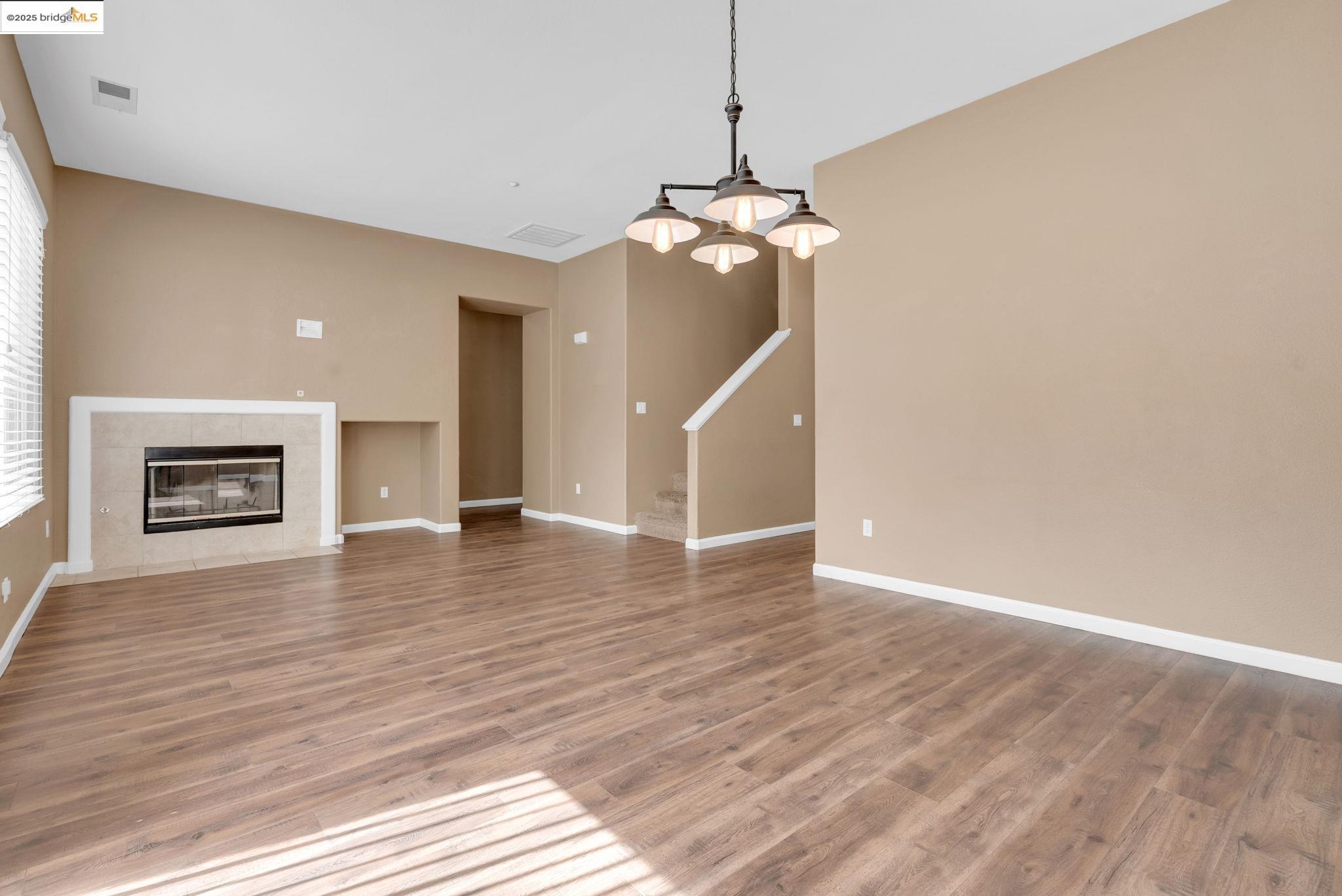Detail Gallery Image 8 of 42 For 904 Independence Street, Brentwood,  CA 94513-9999 - 4 Beds | 2 Baths