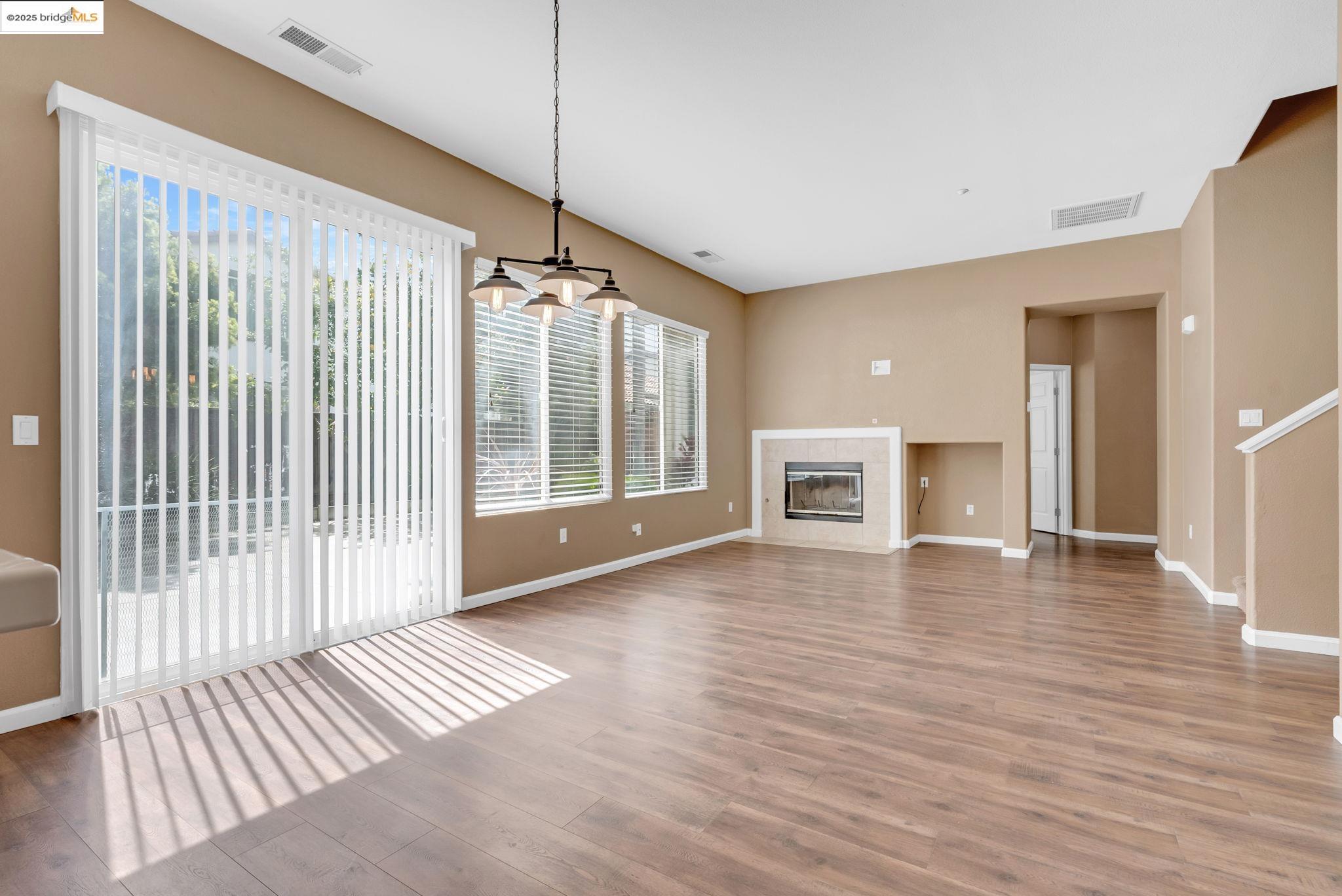 Detail Gallery Image 9 of 42 For 904 Independence Street, Brentwood,  CA 94513-9999 - 4 Beds | 2 Baths