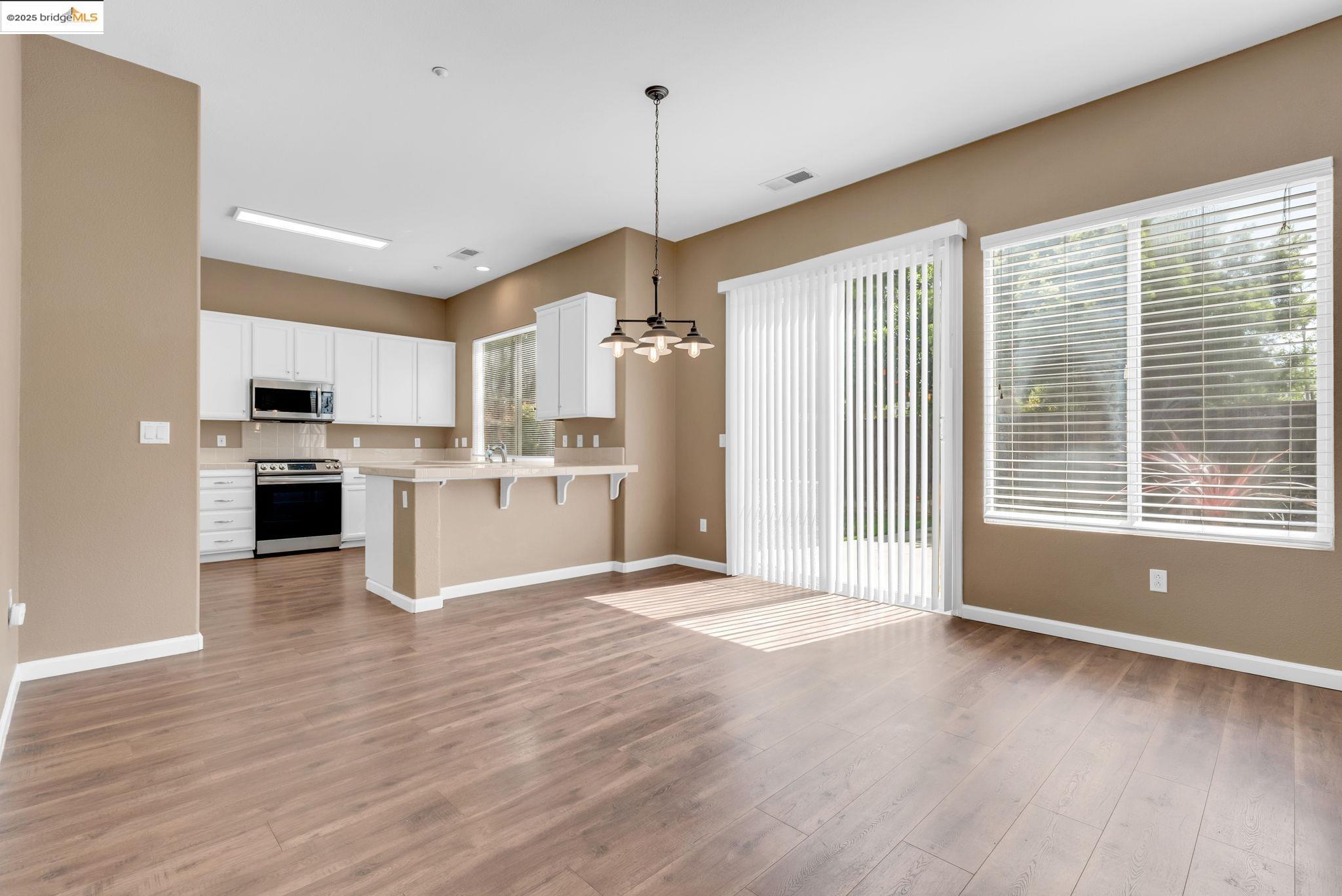 Detail Gallery Image 10 of 42 For 904 Independence Street, Brentwood,  CA 94513-9999 - 4 Beds | 2 Baths