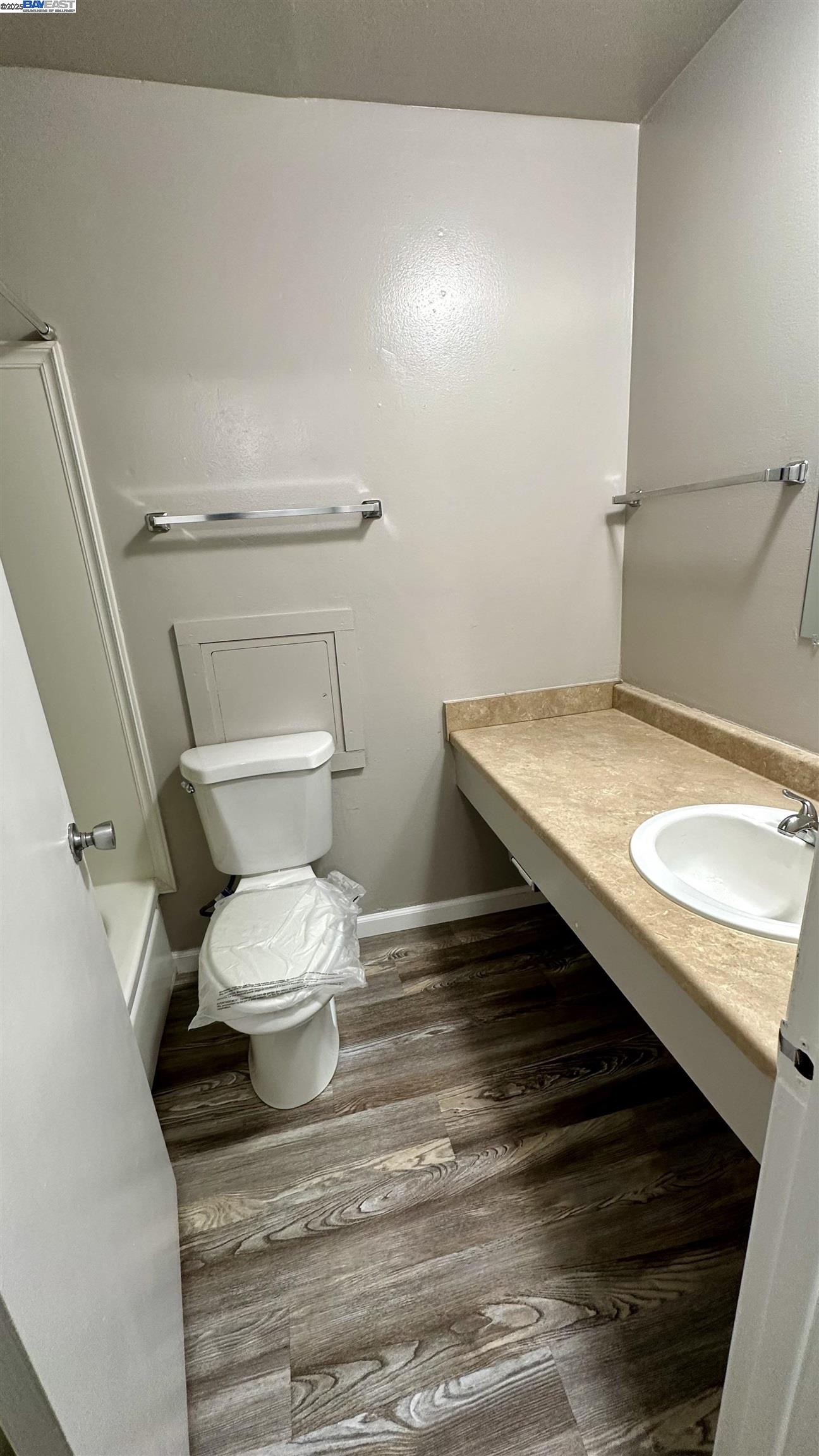 Detail Gallery Image 4 of 35 For 200 Leisure Way, Vacaville,  CA 95687 - 1 Beds | 1 Baths