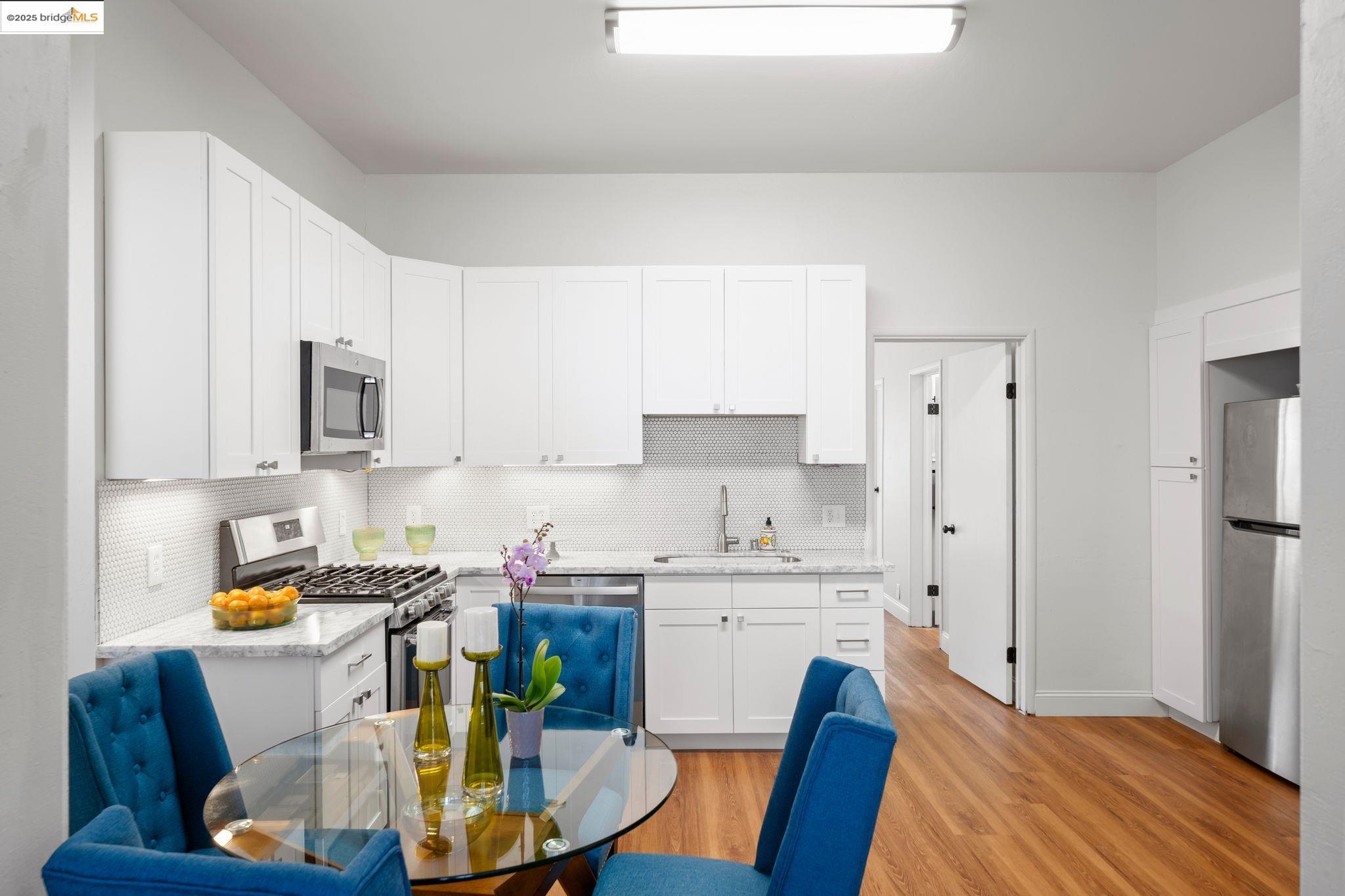 1923 West St, Oakland, California 94612, 4 Bedrooms Bedrooms, 6 Rooms Rooms,2 BathroomsBathrooms,Residential,For Sale,1923 West St,41087514