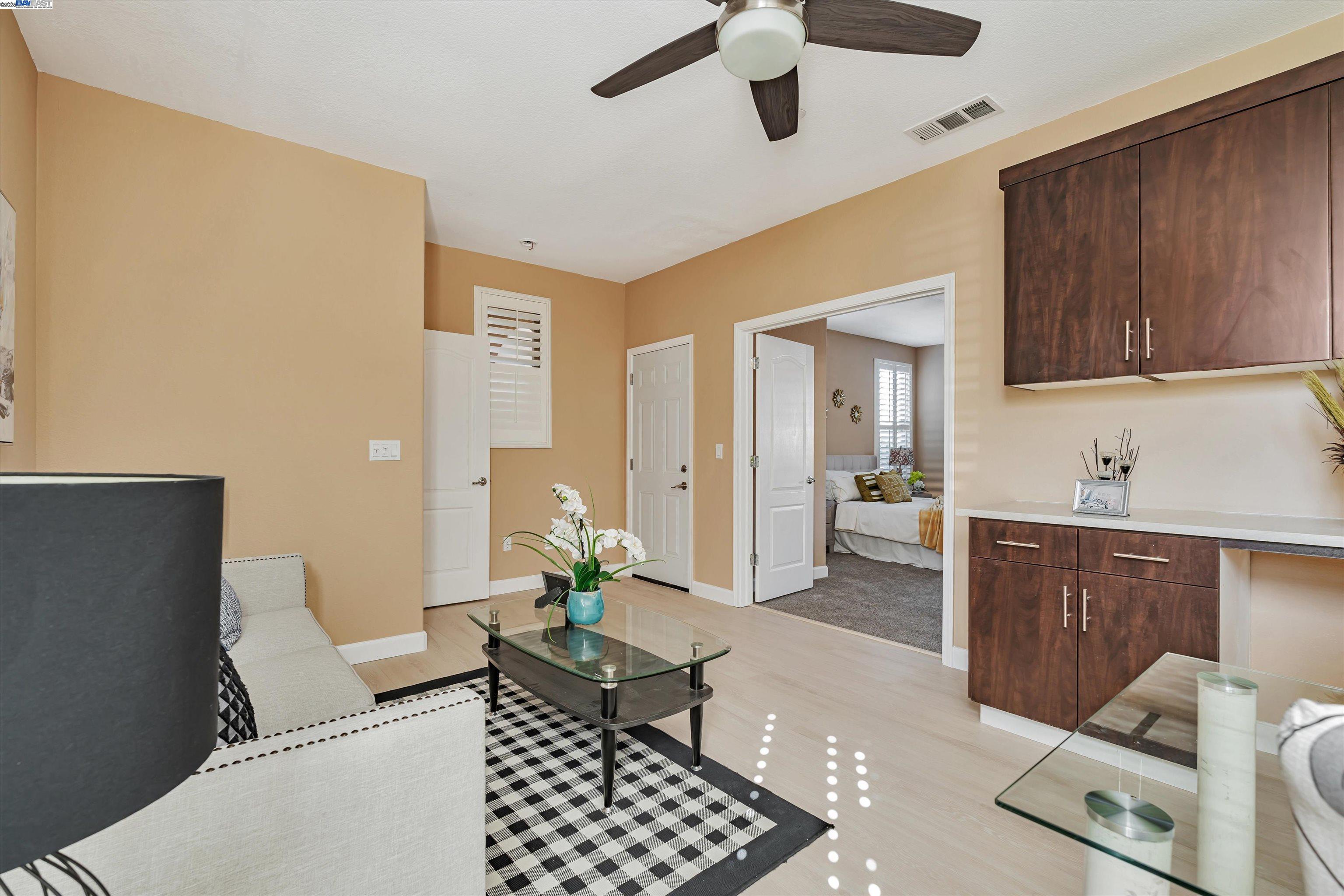 Detail Gallery Image 7 of 50 For 3602 Levanto Way, Manteca,  CA 95337 - 4 Beds | 3/1 Baths