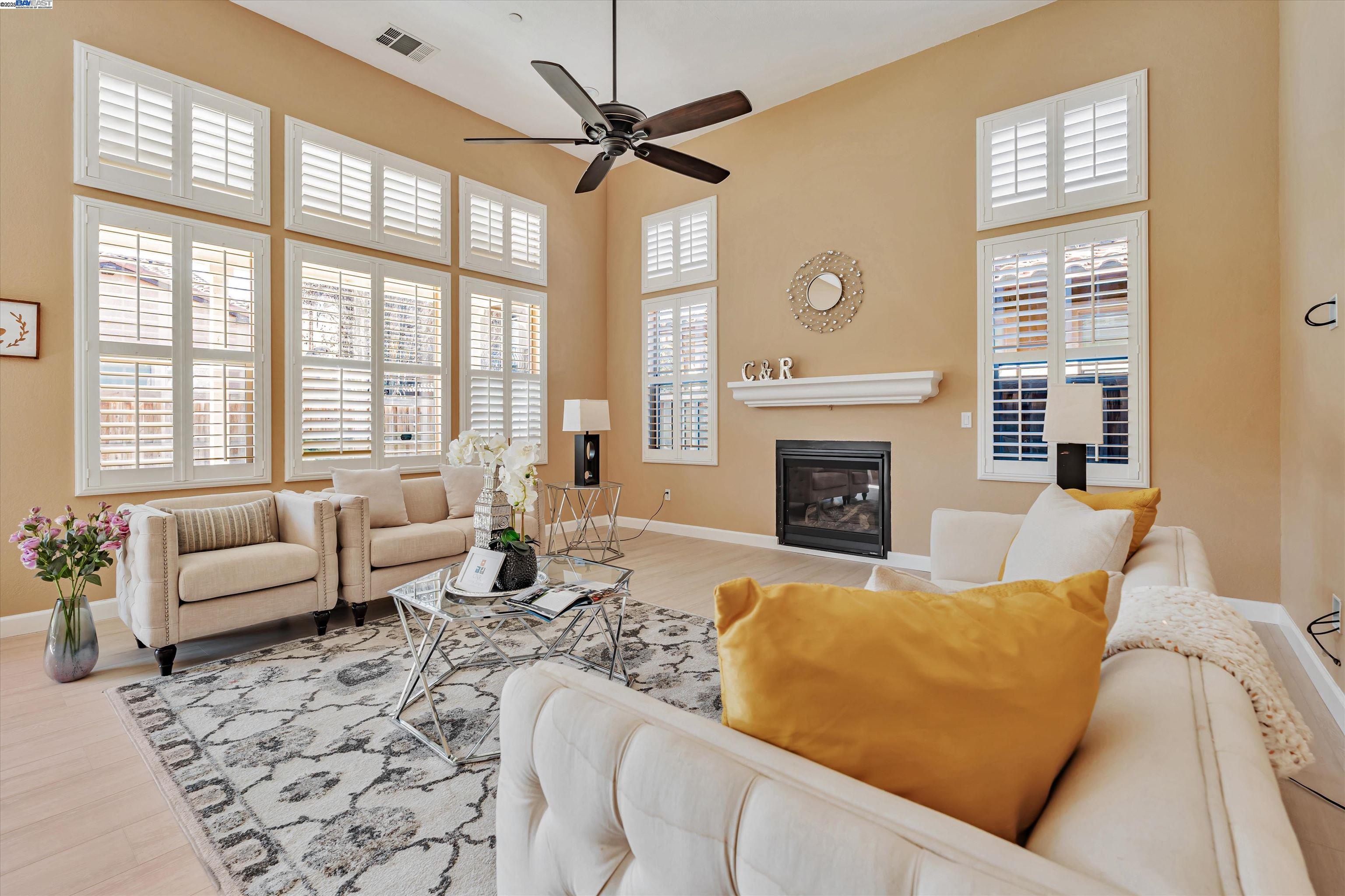Detail Gallery Image 9 of 50 For 3602 Levanto Way, Manteca,  CA 95337 - 4 Beds | 3/1 Baths