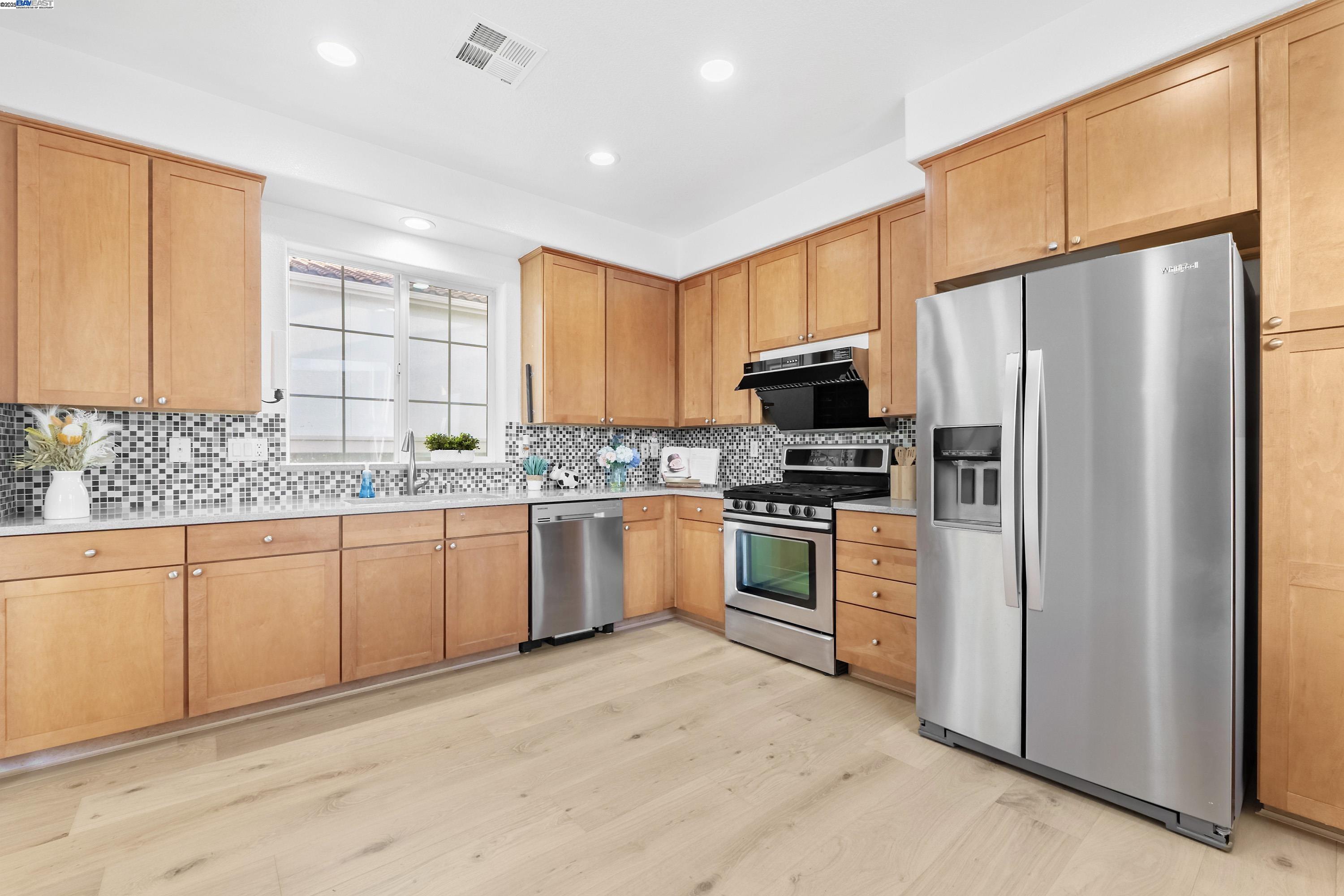 Detail Gallery Image 13 of 38 For 341 Casselino Drive #1,  San Jose,  CA 95136 - 3 Beds | 2/1 Baths