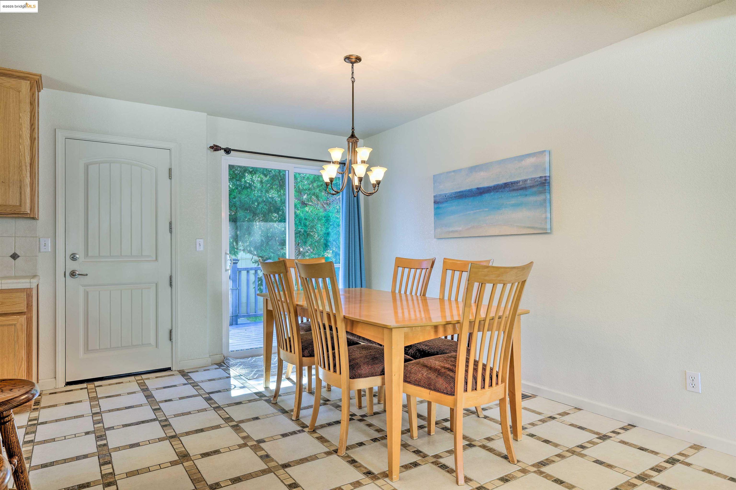 Detail Gallery Image 13 of 60 For 20838 Big Foot Circle, Groveland,  CA 95321-9505 - 3 Beds | 3 Baths