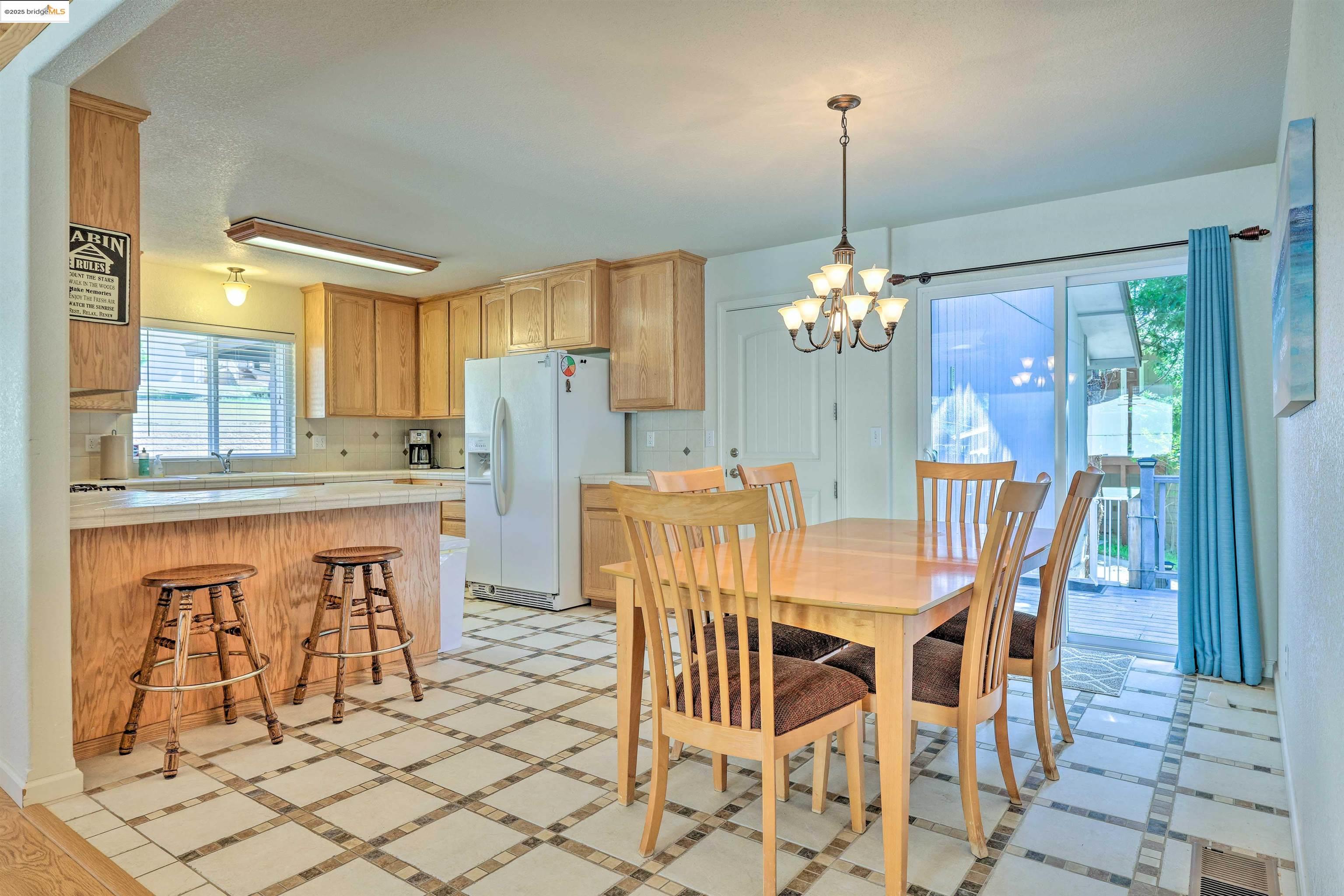 Detail Gallery Image 14 of 60 For 20838 Big Foot Circle, Groveland,  CA 95321-9505 - 3 Beds | 3 Baths