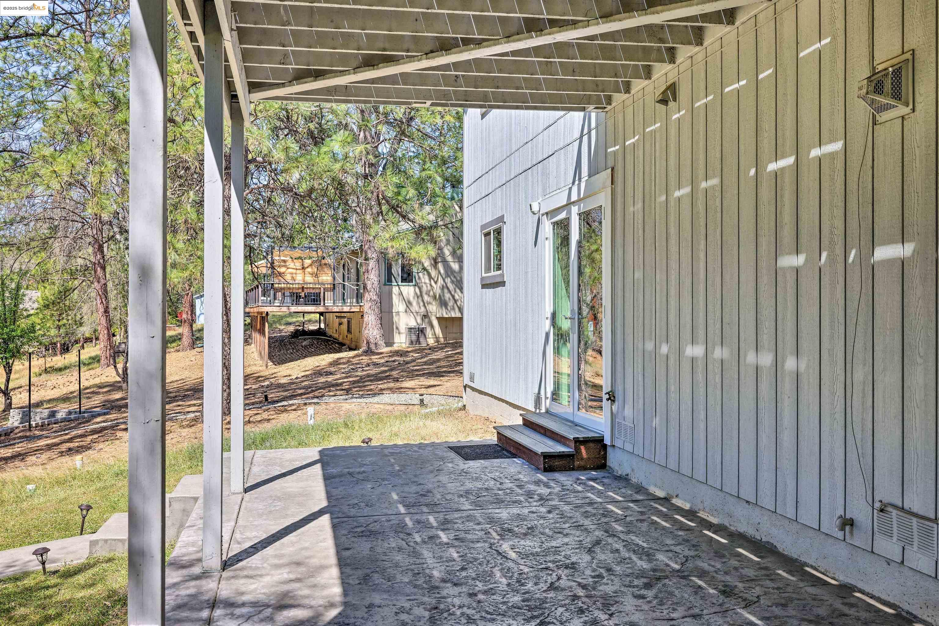 Detail Gallery Image 35 of 60 For 20838 Big Foot Circle, Groveland,  CA 95321-9505 - 3 Beds | 3 Baths