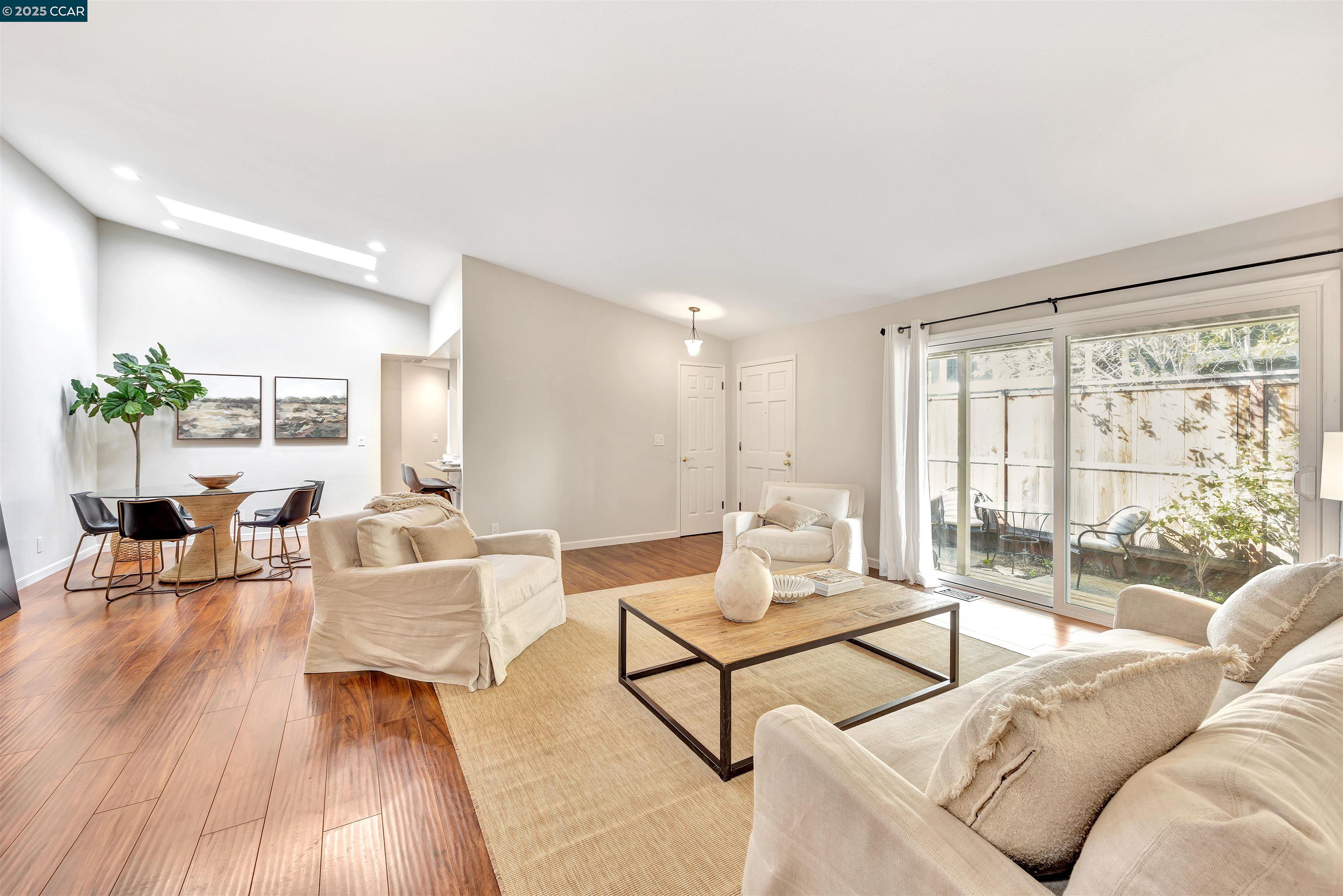 Photo #5: 41087541 Listing 