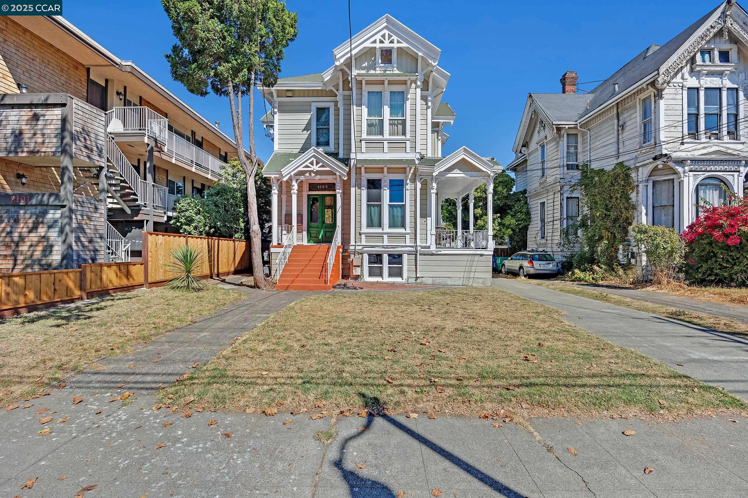 Detail Gallery Image 1 of 1 For 2105 Central Ave, Alameda,  CA 94501 - – Beds | – Baths