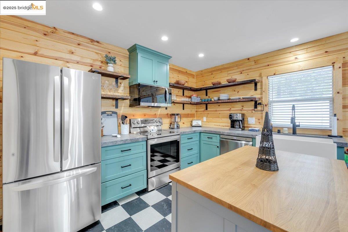 Detail Gallery Image 12 of 51 For 28635 #1 Herring Creek Ln, Strawberry,  CA 95375 - 1 Beds | 1 Baths