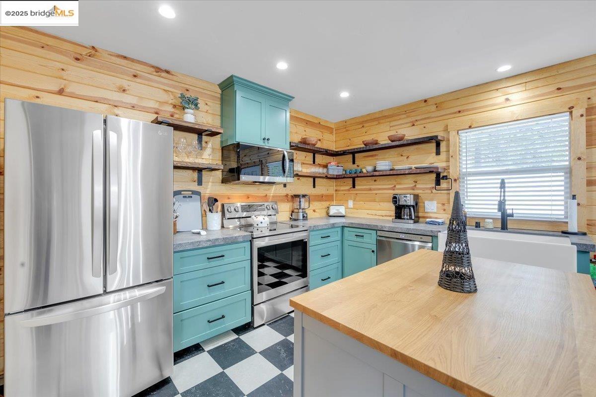 Detail Gallery Image 12 of 54 For 28635 #1 Herring Creek Ln, Strawberry,  CA 95375 - 1 Beds | 1 Baths