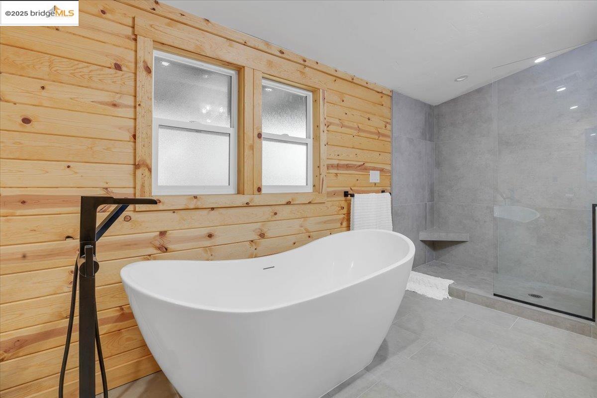 Detail Gallery Image 29 of 51 For 28635 #1 Herring Creek Ln, Strawberry,  CA 95375 - 1 Beds | 1 Baths
