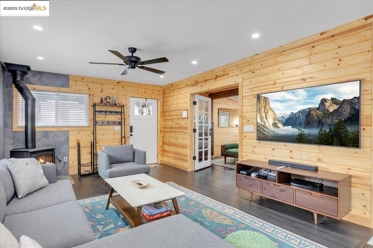 Detail Gallery Image 8 of 51 For 28635 #1 Herring Creek Ln, Strawberry,  CA 95375 - 1 Beds | 1 Baths
