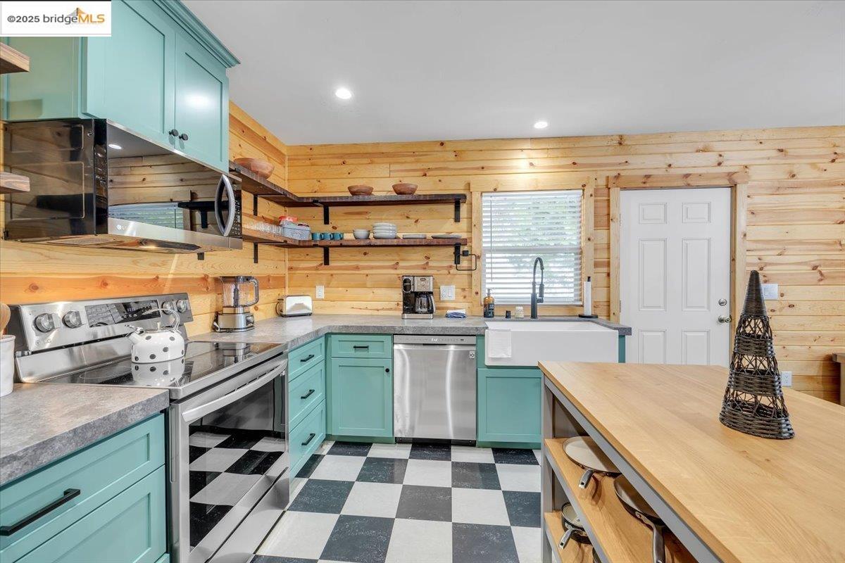 Detail Gallery Image 10 of 51 For 28635 #1 Herring Creek Ln, Strawberry,  CA 95375 - 1 Beds | 1 Baths