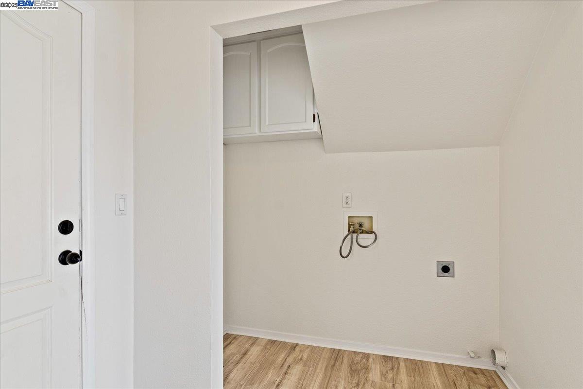 Detail Gallery Image 17 of 29 For 1605 Mount Silliman Way, Antioch,  CA 94531 - 3 Beds | 2/1 Baths
