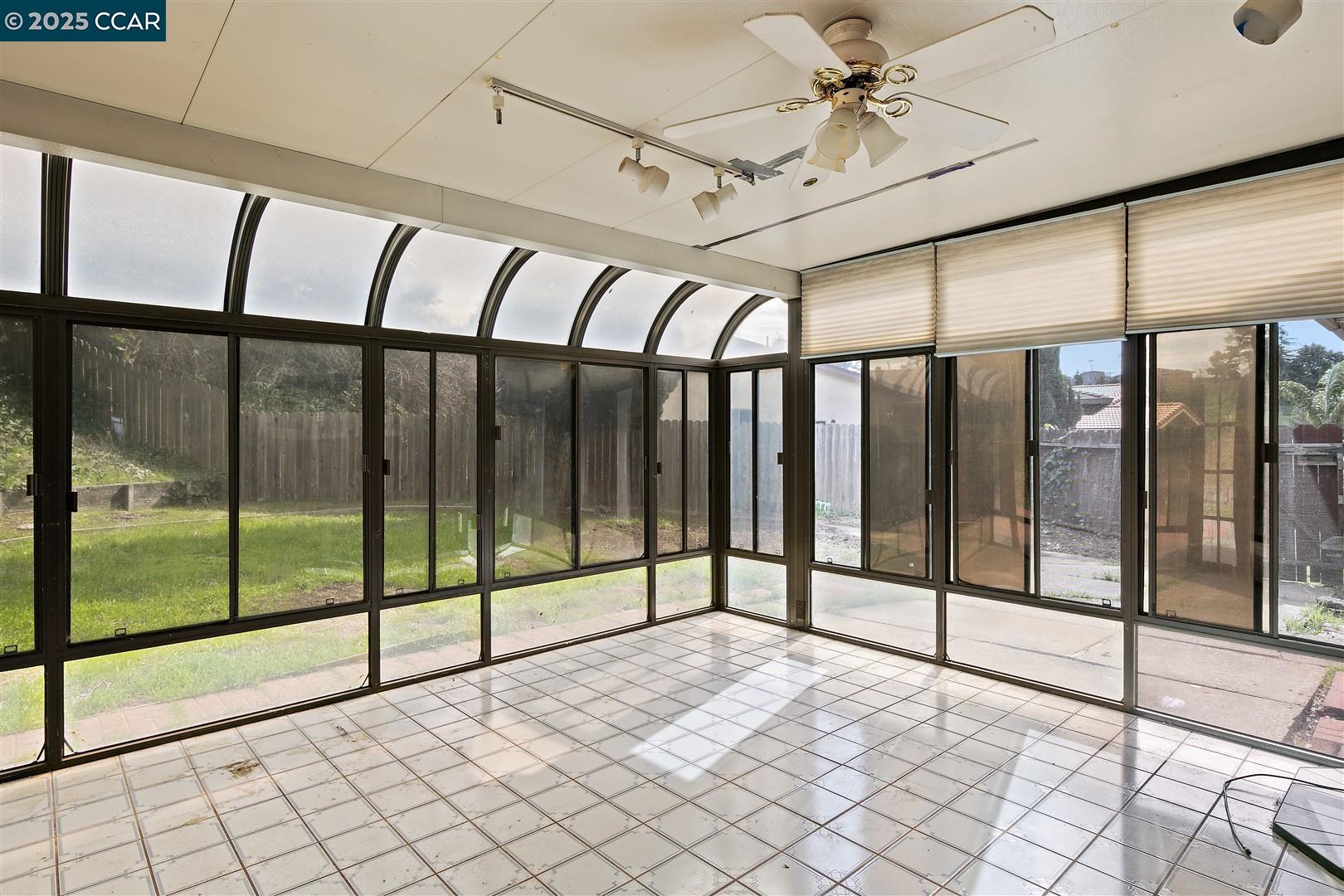 1200 Alberdan Ct
