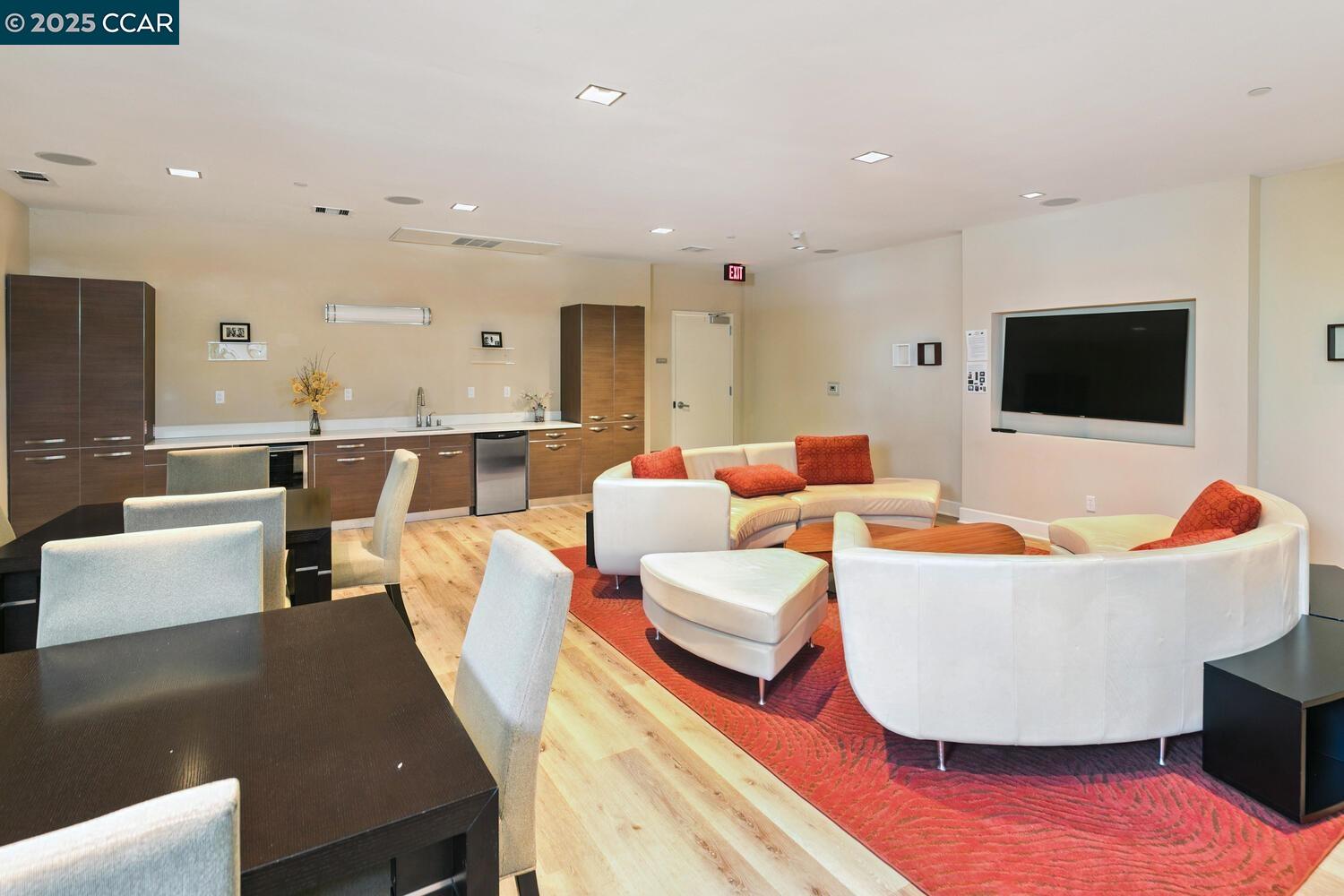 Photo #23: 41087591 Listing: Photo #23