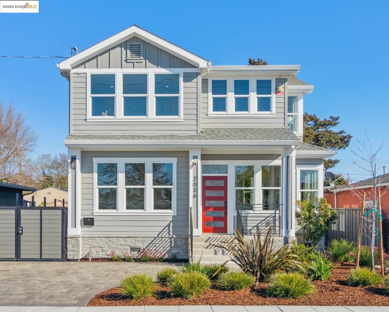 Detail Gallery Image 1 of 1 For 2036 21st St, San Pablo,  CA 94806 - 5 Beds | 3 Baths