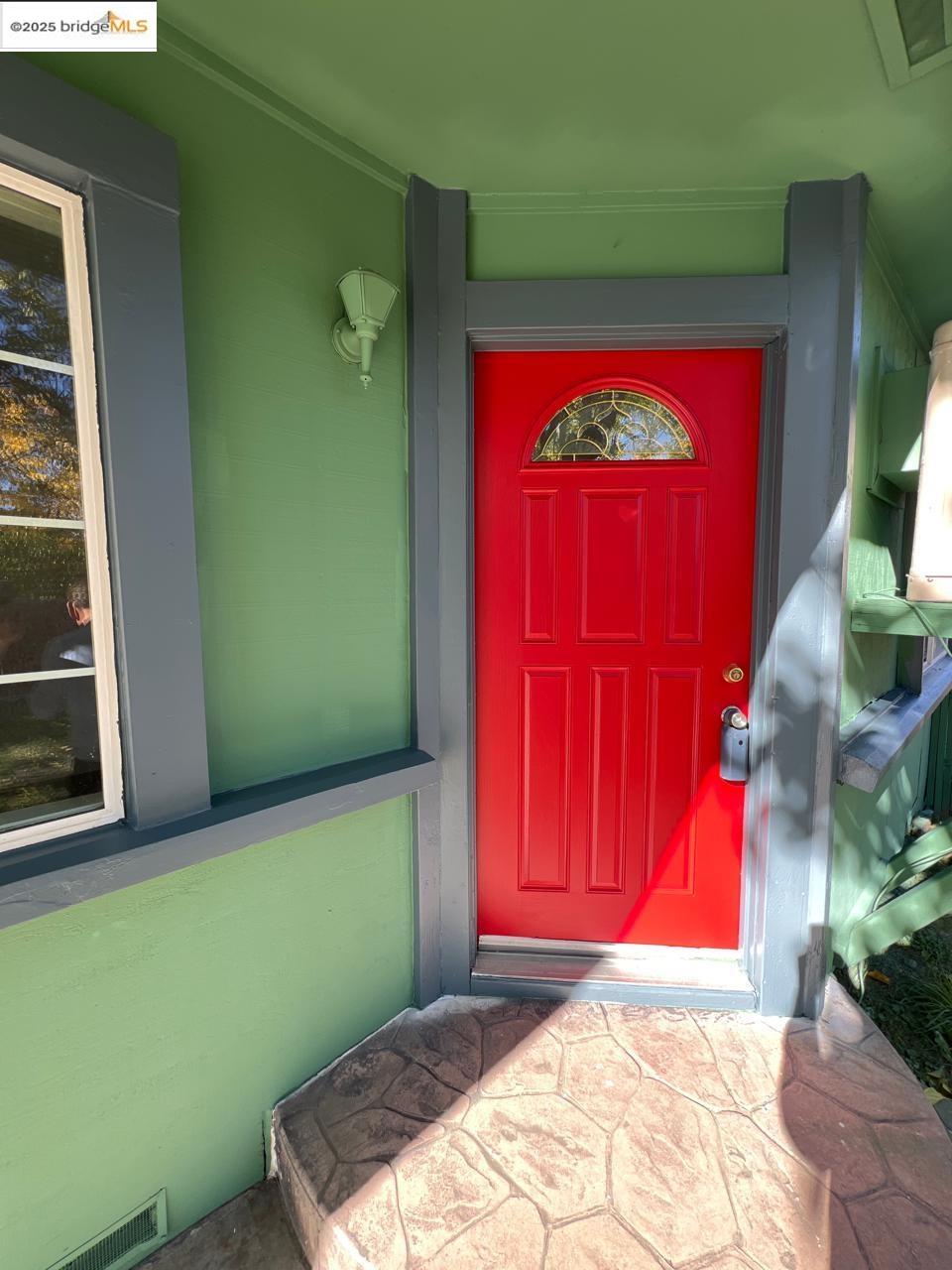 Front Image Thumbnail for EB41087601