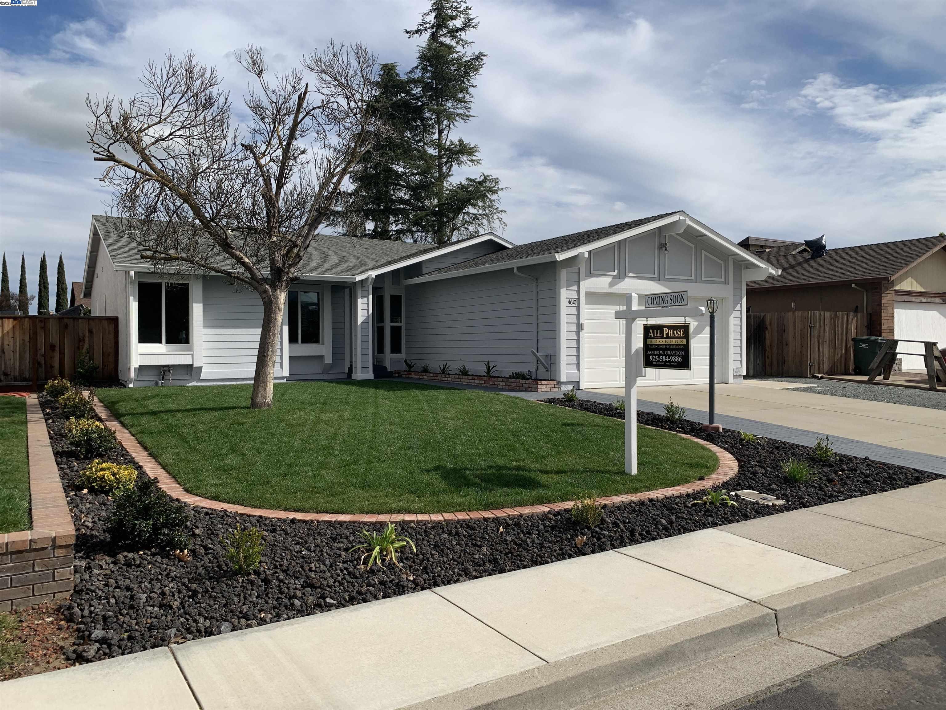 Detail Gallery Image 1 of 1 For 4610 Teakwood Ct, Oakley,  CA 94561 - 3 Beds | 2 Baths