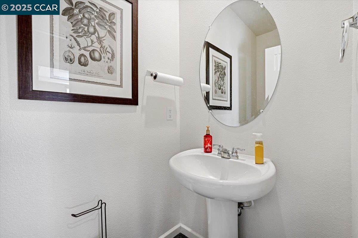 Detail Gallery Image 19 of 25 For 4528 Benton St, Antioch,  CA 94531 - 4 Beds | 2/1 Baths