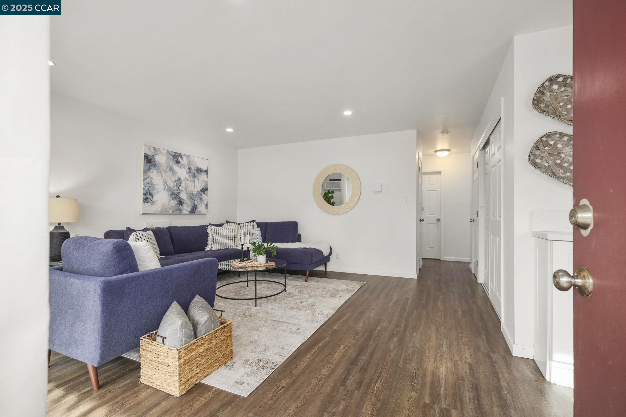 Photo #3: 41087633 Listing 