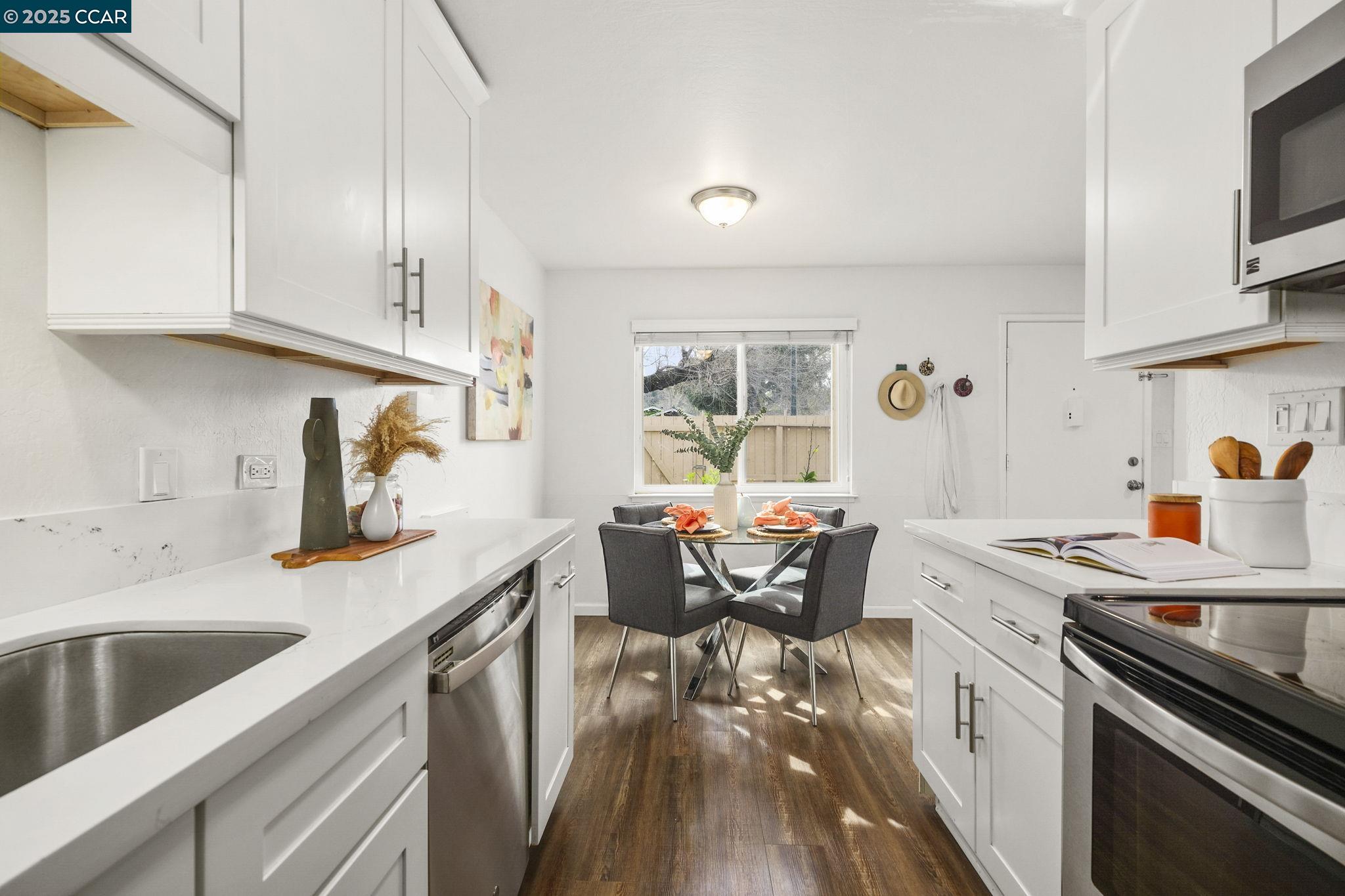 Photo #5: 41087633 Listing 