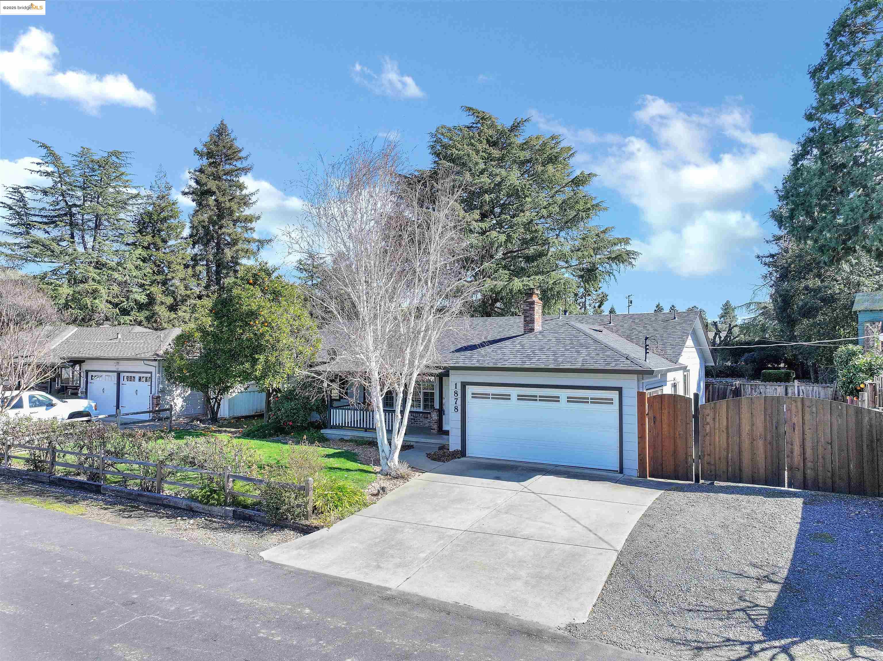 Detail Gallery Image 1 of 1 For 1878 Andrews Dr, Concord,  CA 94521 - 3 Beds | 2 Baths
