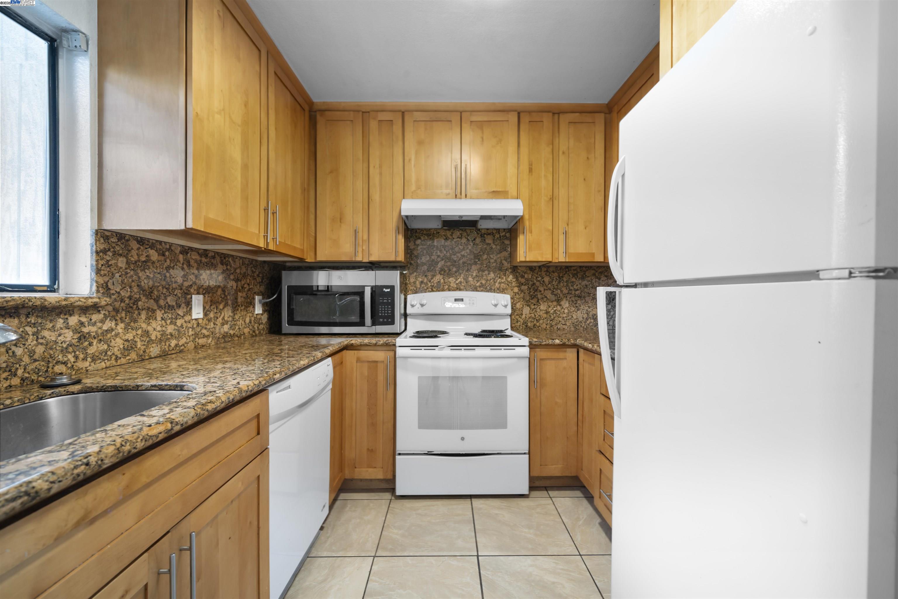 Photo #2: 41087667 Listing 