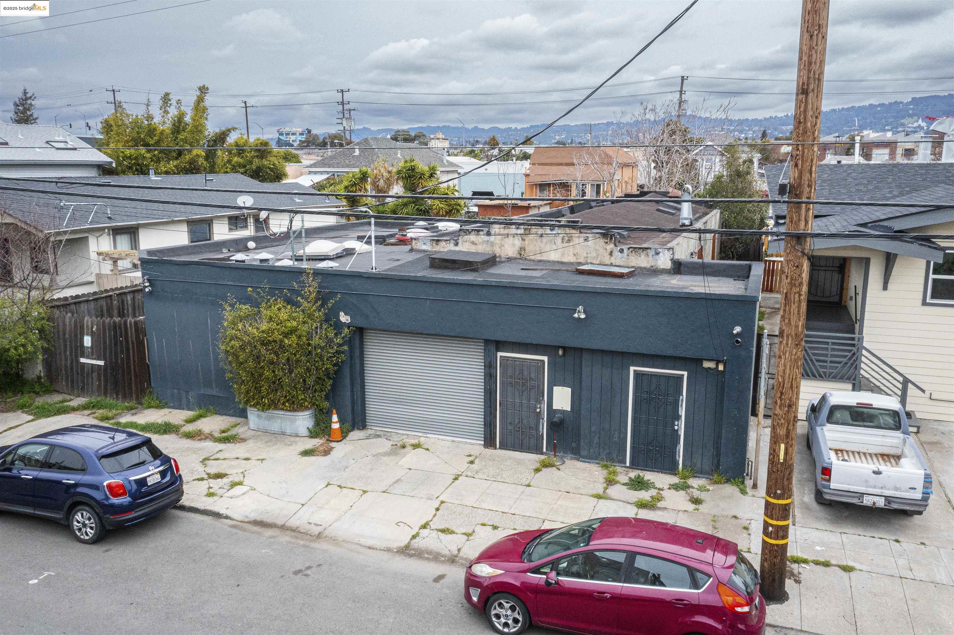 Detail Gallery Image 6 of 16 For 2928 Chapman St, Oakland,  CA 94601 - – Beds | – Baths