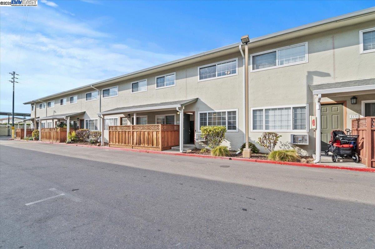 Detail Gallery Image 34 of 38 For 740 Fargo Ave #12,  San Leandro,  CA 94579 - 2 Beds | 1/1 Baths