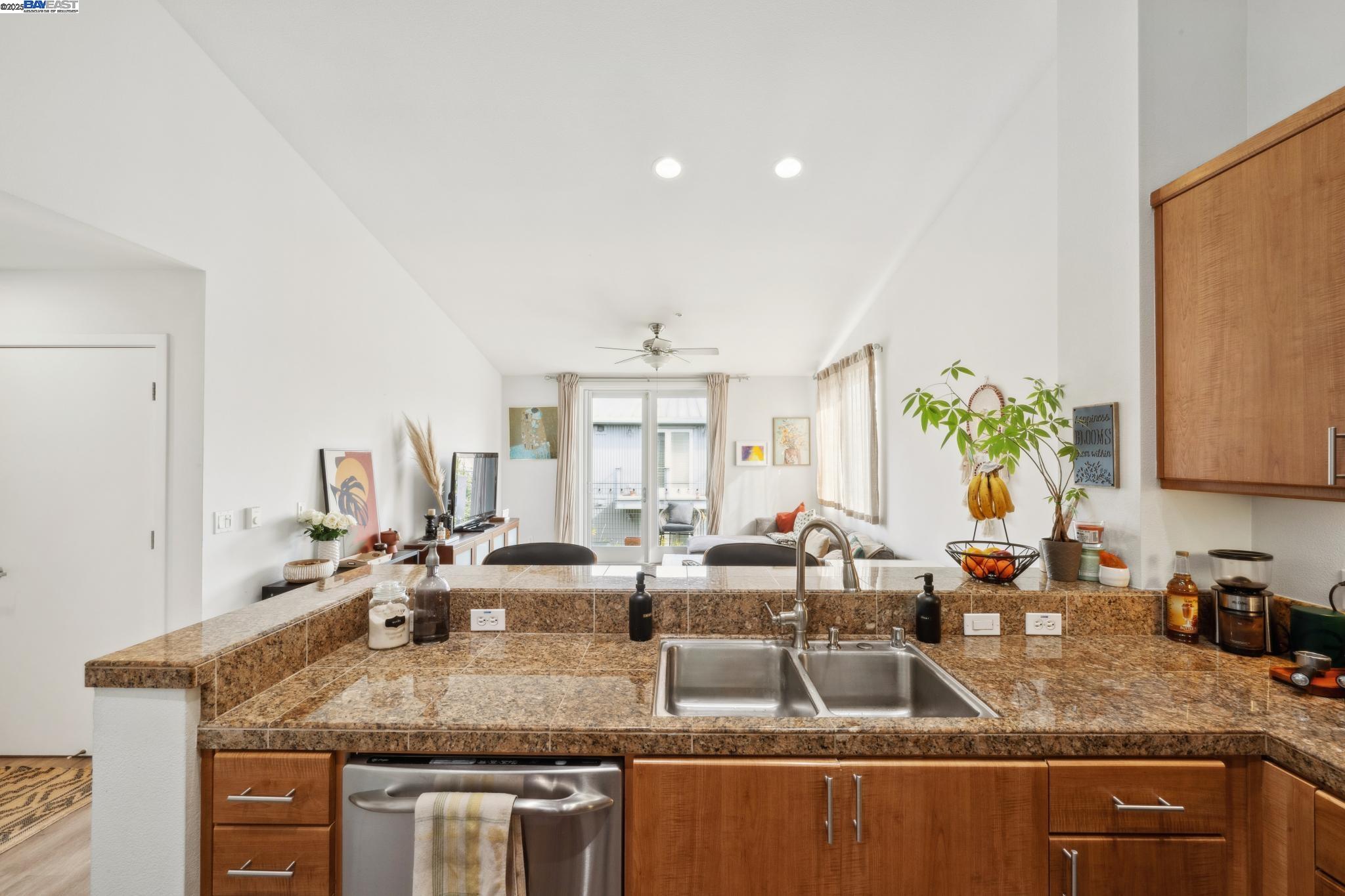 Photo #6: 41087679 Listing 