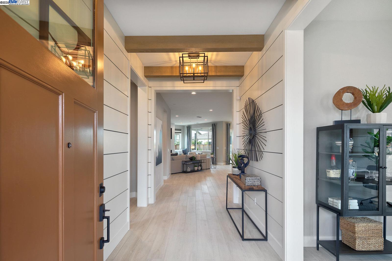 Detail Gallery Image 4 of 60 For 617 Conrad Court, Manteca,  CA 95336 - 2 Beds | 2/1 Baths