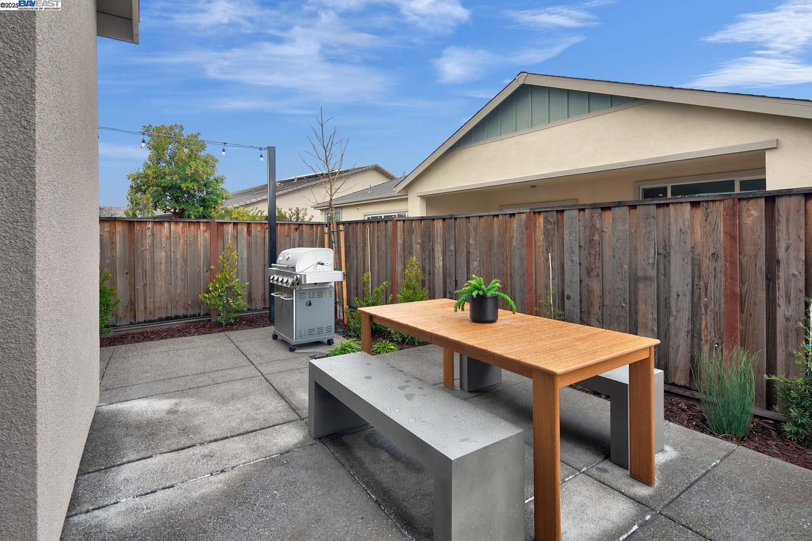 Detail Gallery Image 45 of 60 For 617 Conrad Court, Manteca,  CA 95336 - 2 Beds | 2/1 Baths