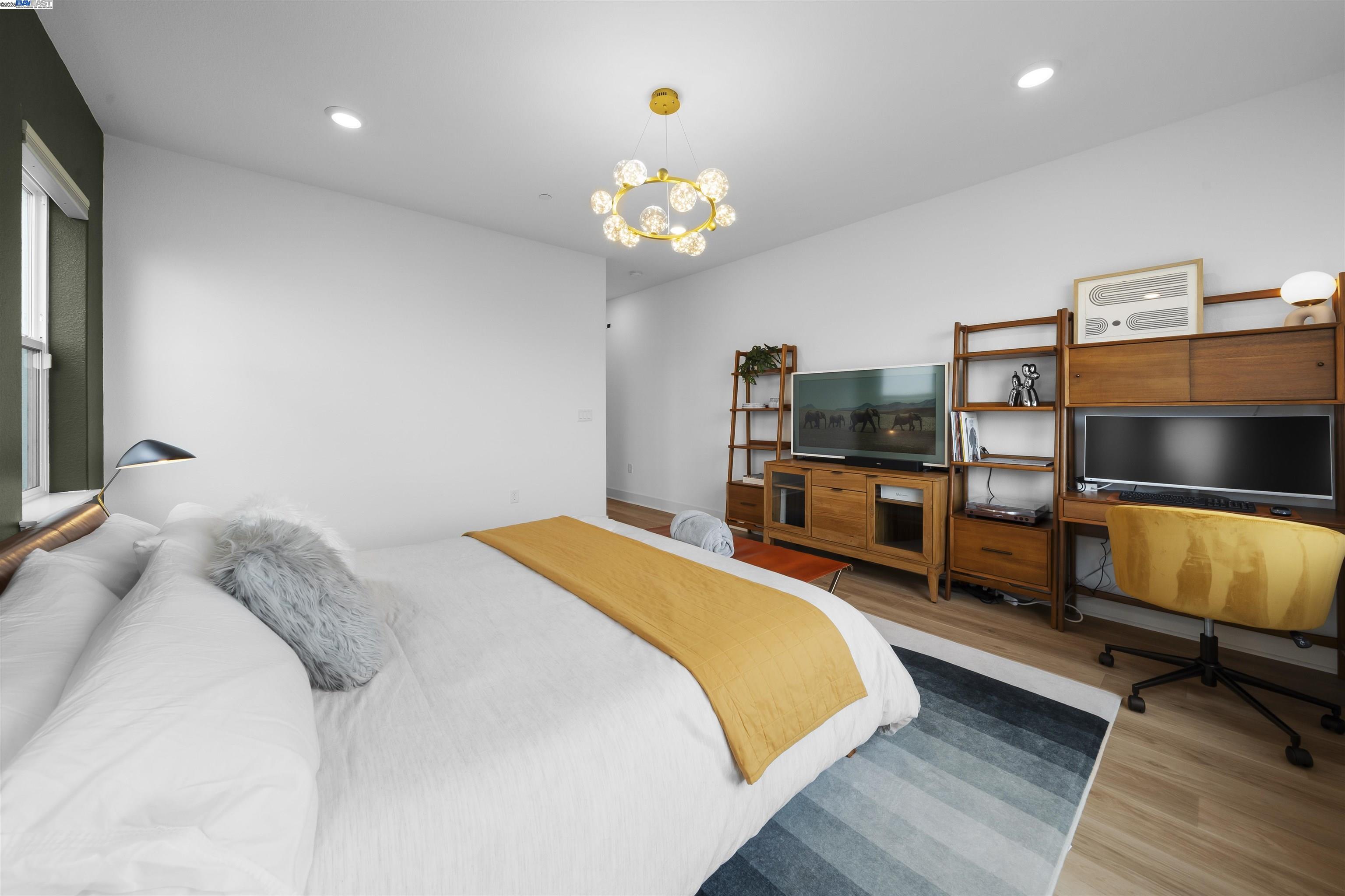 Detail Gallery Image 26 of 52 For 2743 Irish Meadow Way, Lathrop,  CA 95330 - 3 Beds | 3/1 Baths