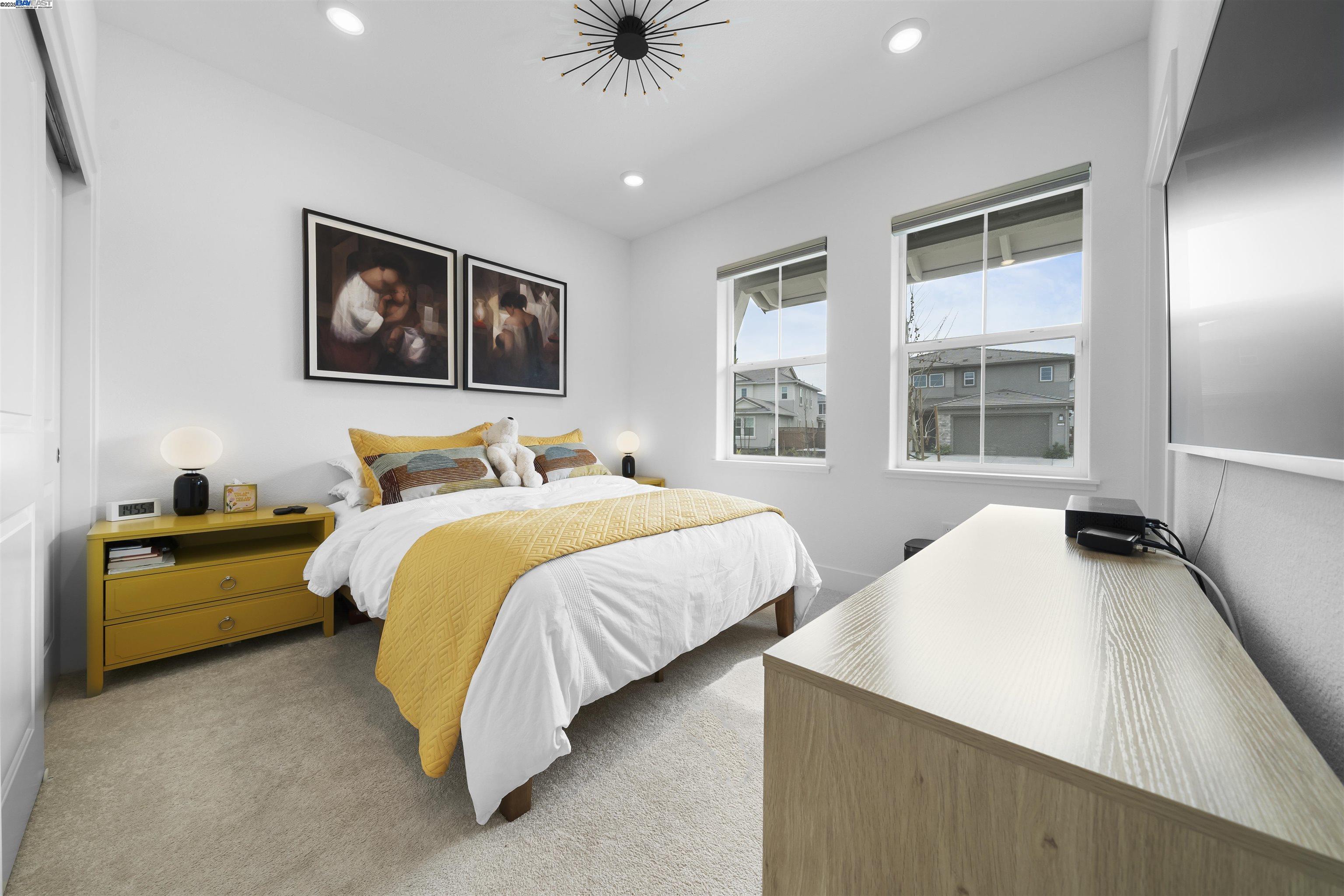 Detail Gallery Image 27 of 52 For 2743 Irish Meadow Way, Lathrop,  CA 95330 - 3 Beds | 3/1 Baths