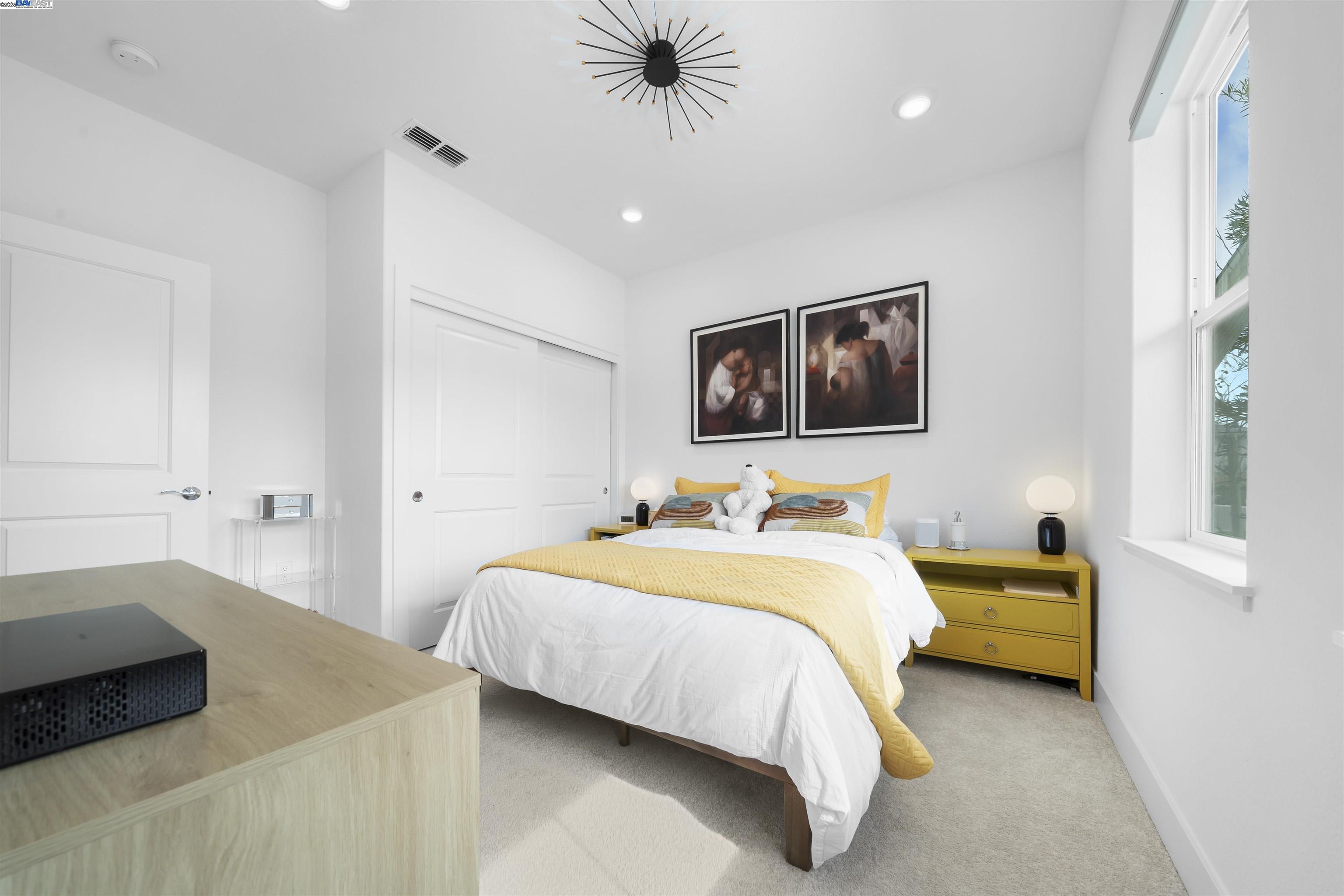 Detail Gallery Image 28 of 52 For 2743 Irish Meadow Way, Lathrop,  CA 95330 - 3 Beds | 3/1 Baths