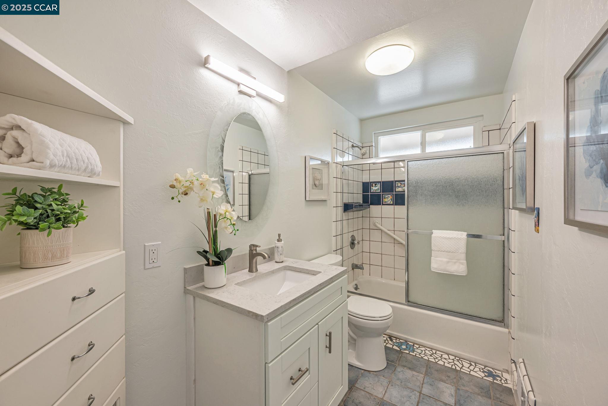 Detail Gallery Image 20 of 40 For 170 Yolo Ct, San Bruno,  CA 94066 - 5 Beds | 3 Baths