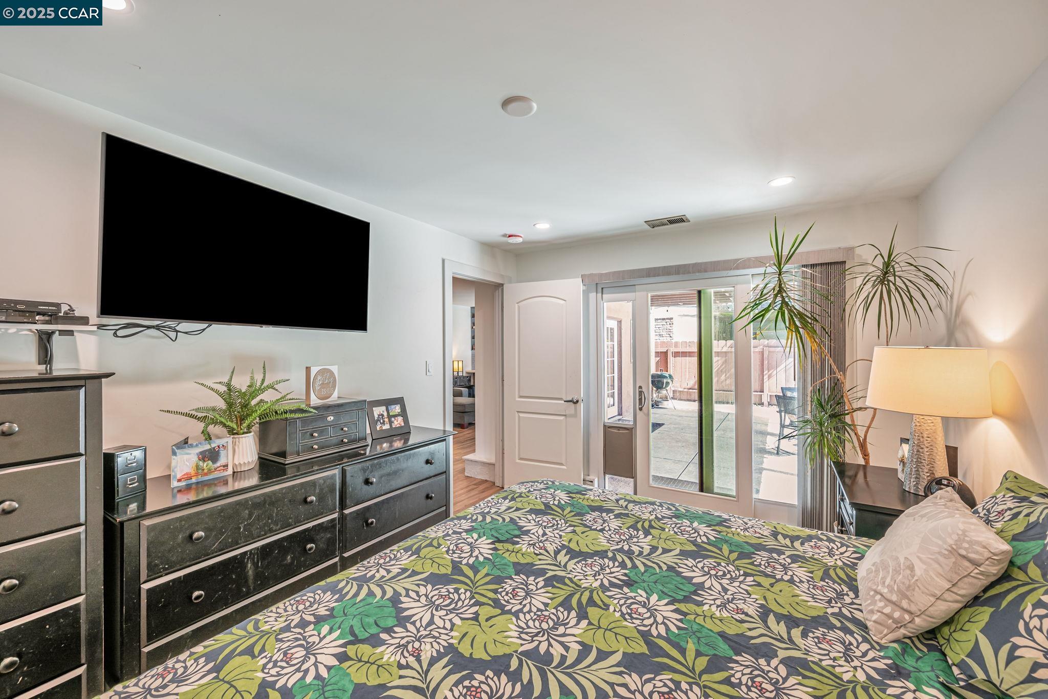 Detail Gallery Image 31 of 40 For 170 Yolo Ct, San Bruno,  CA 94066 - 5 Beds | 3 Baths