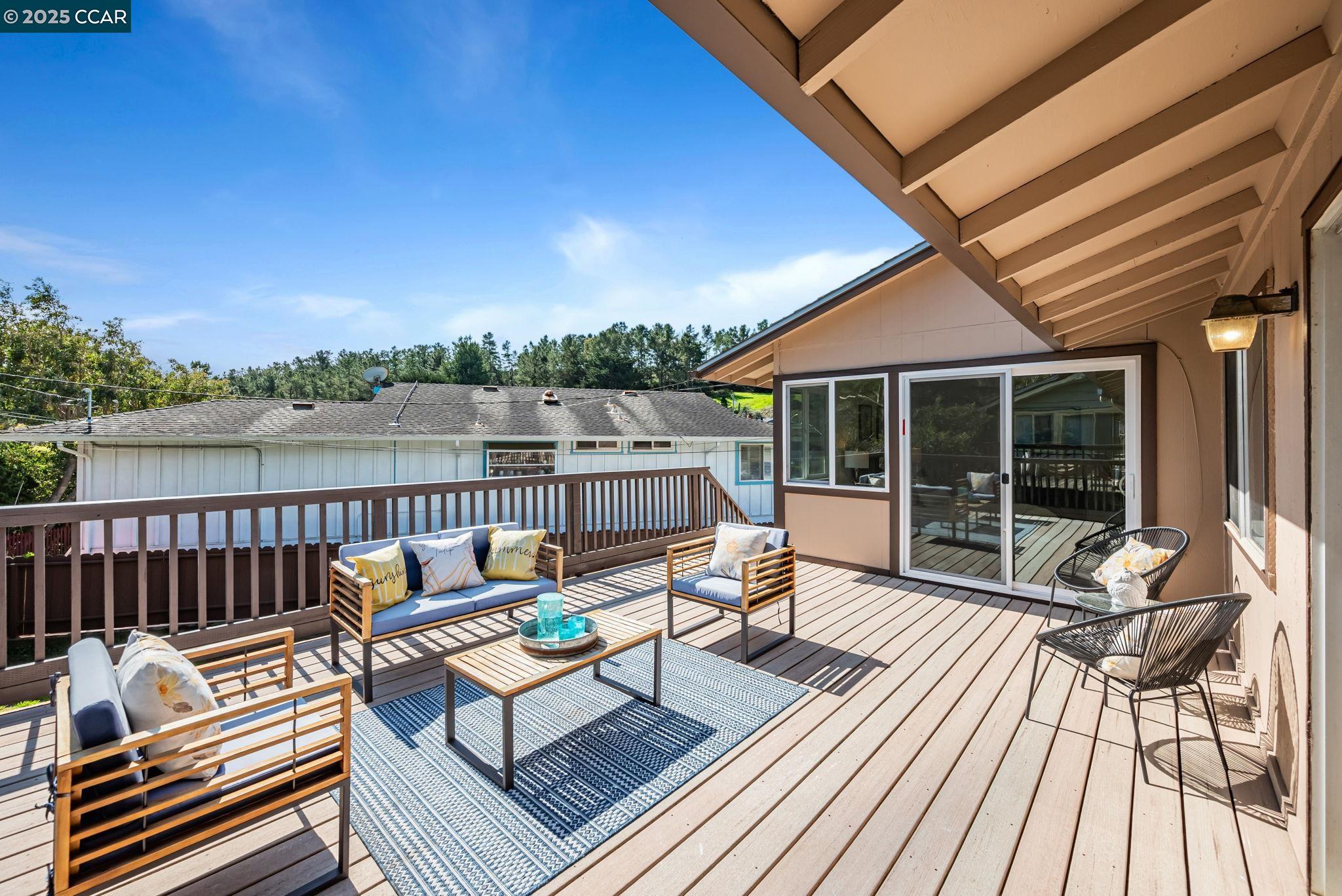 Detail Gallery Image 34 of 40 For 170 Yolo Ct, San Bruno,  CA 94066 - 5 Beds | 3 Baths
