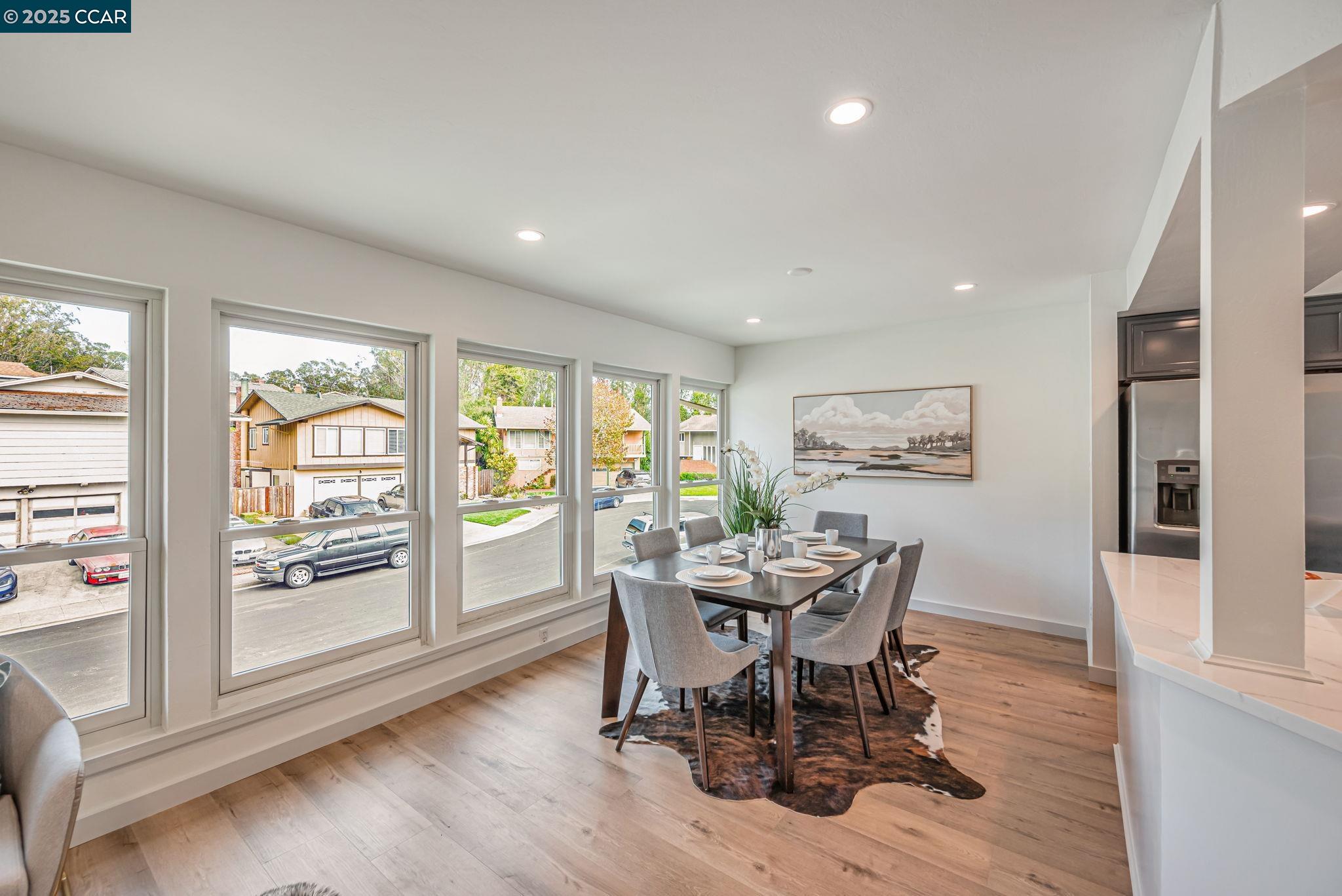 Detail Gallery Image 6 of 40 For 170 Yolo Ct, San Bruno,  CA 94066 - 5 Beds | 3 Baths