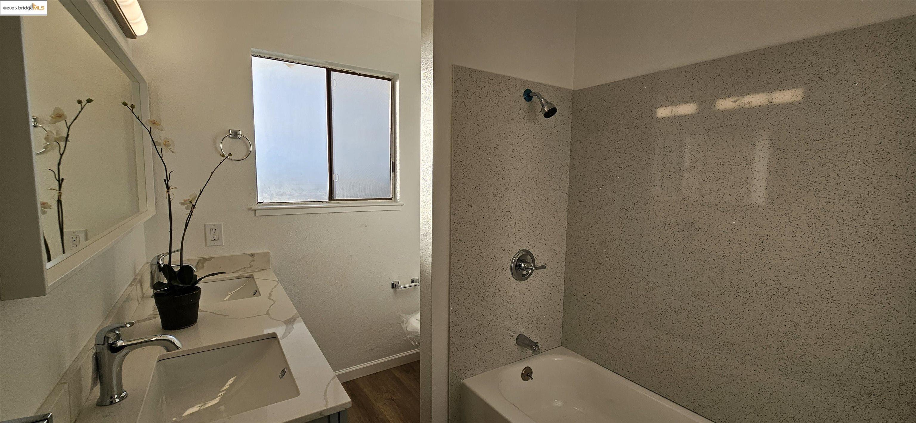 Photo #14: 41087711 Listing: Photo #14